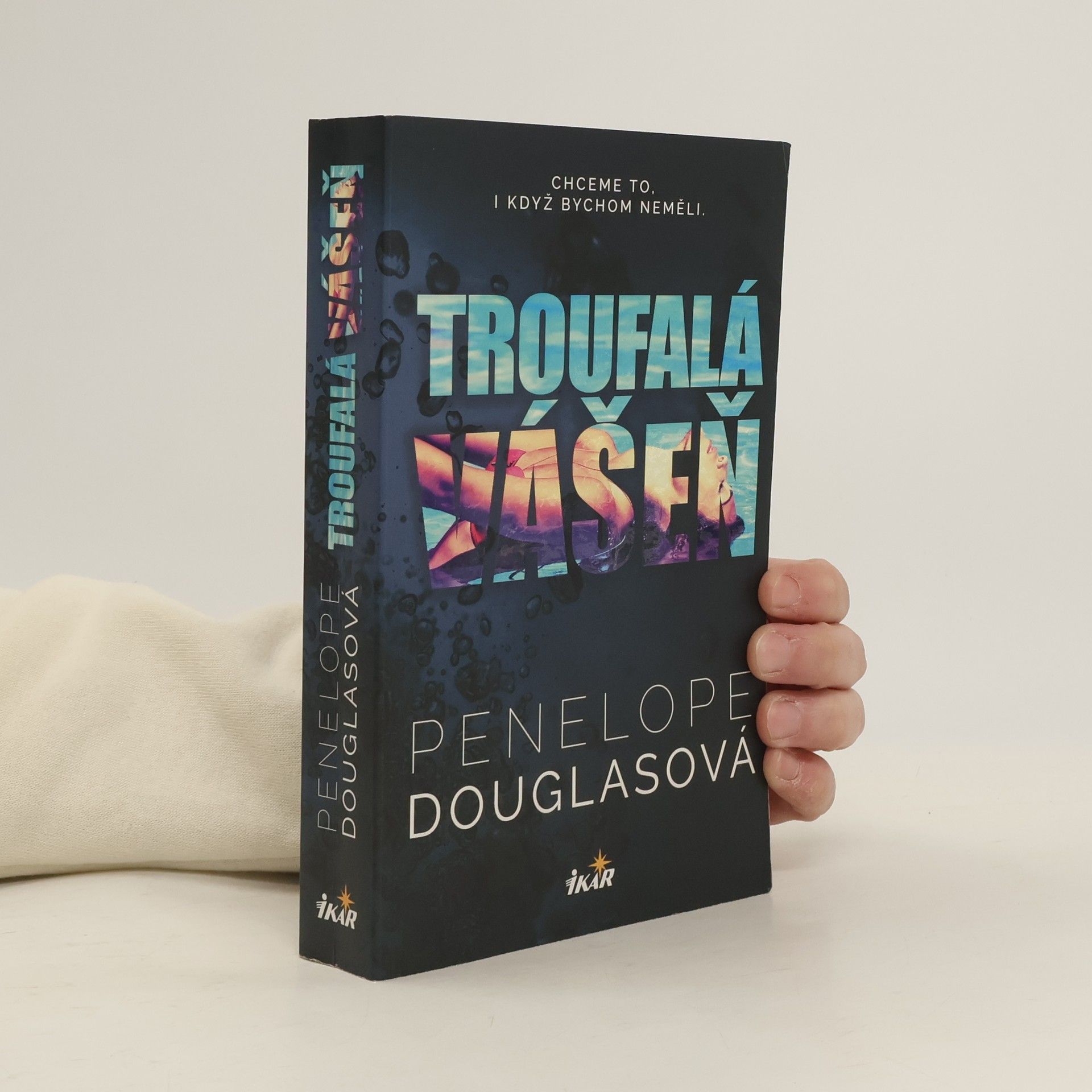 Penelope Douglas Troufalá vášeň