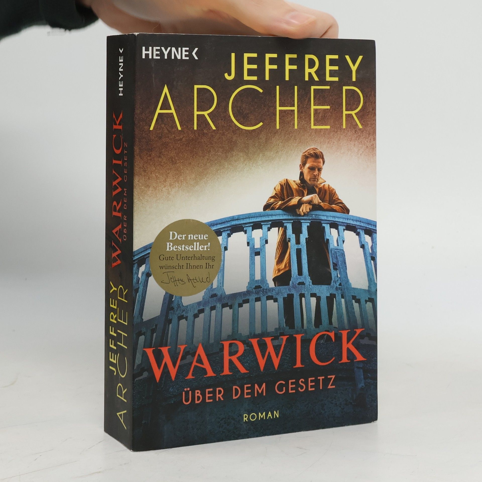 Jeffrey Archer Über dem Gesetz