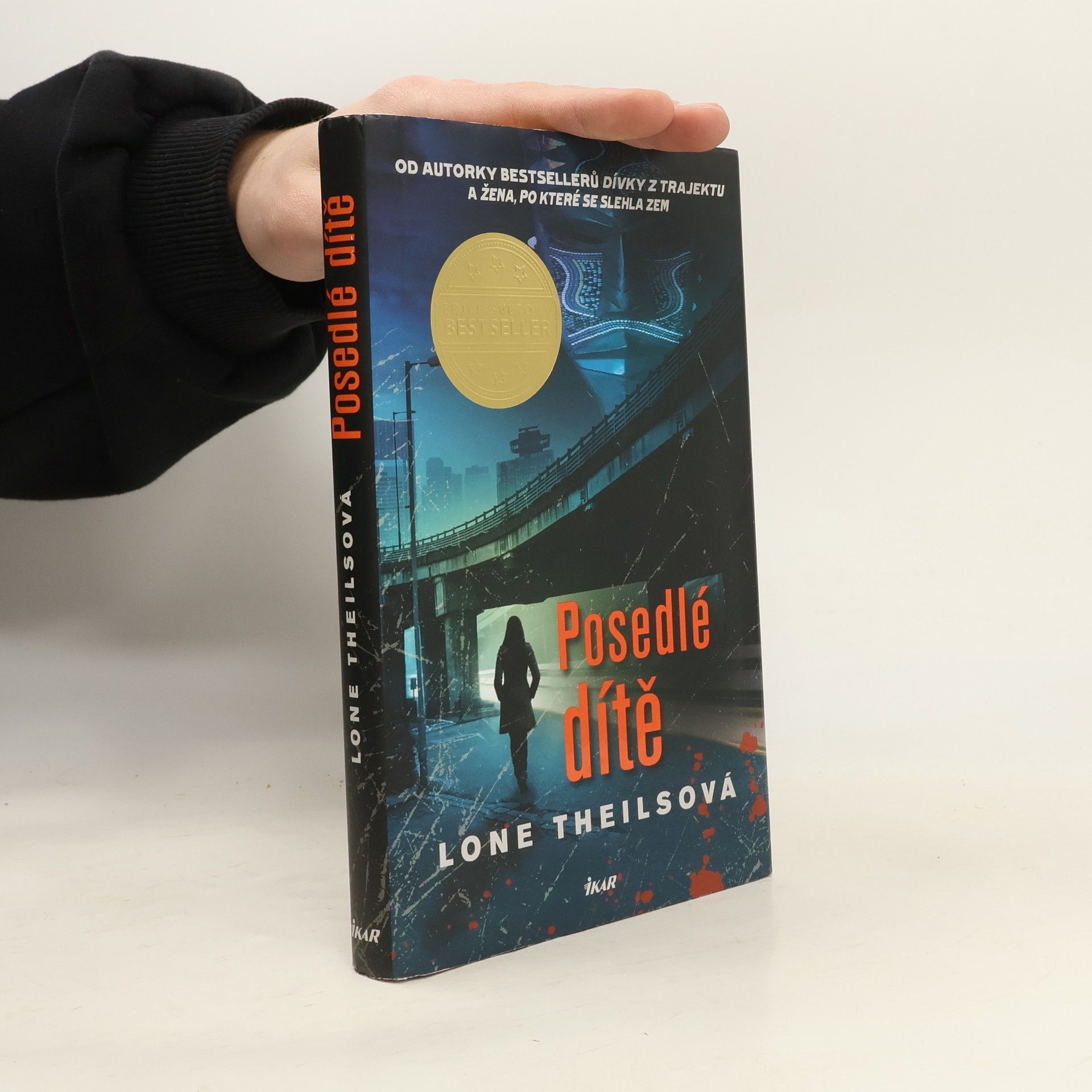 Lone Theils Posedlé dítě