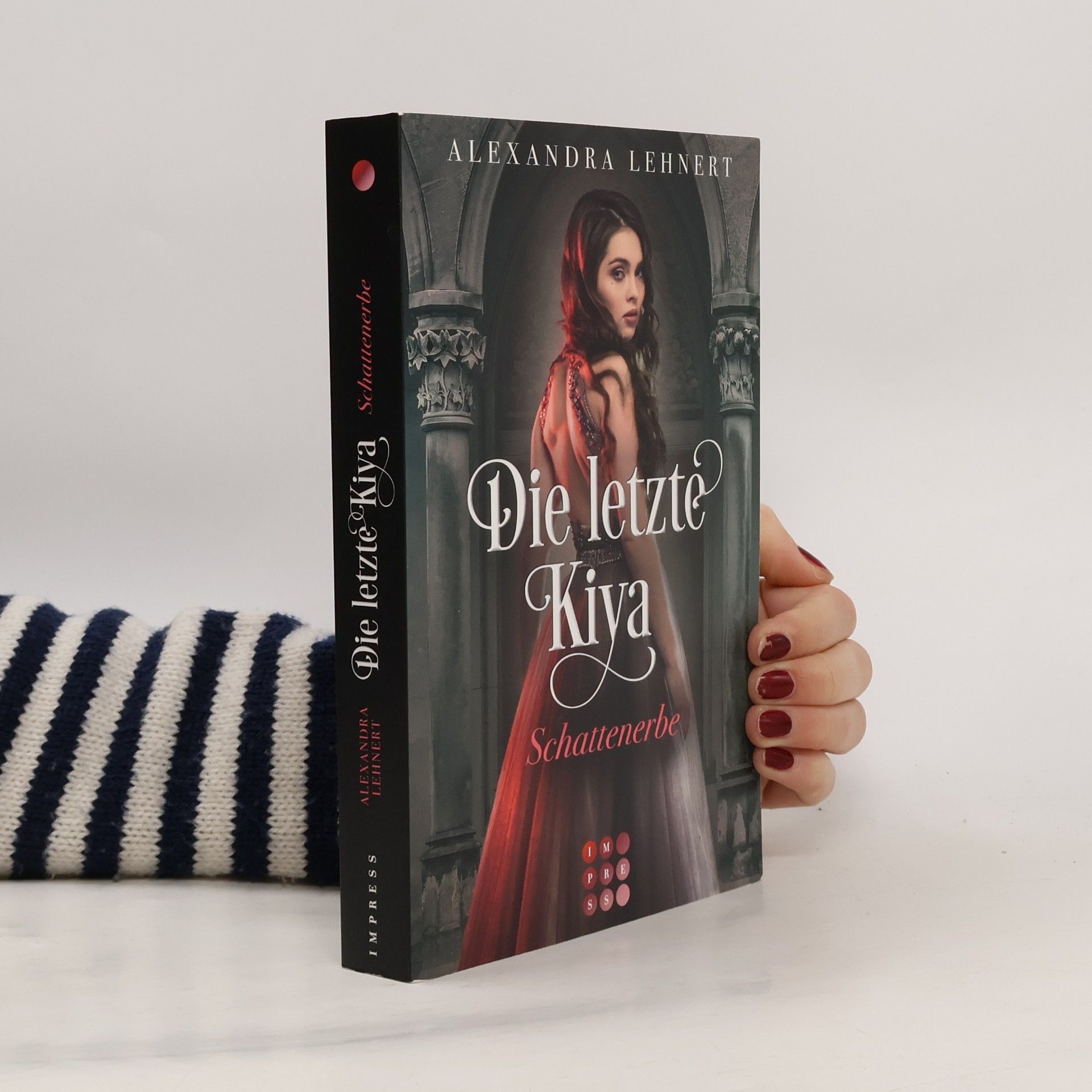 Alexandra Lehnert Die letzte Kiya 1. Schattenerbe