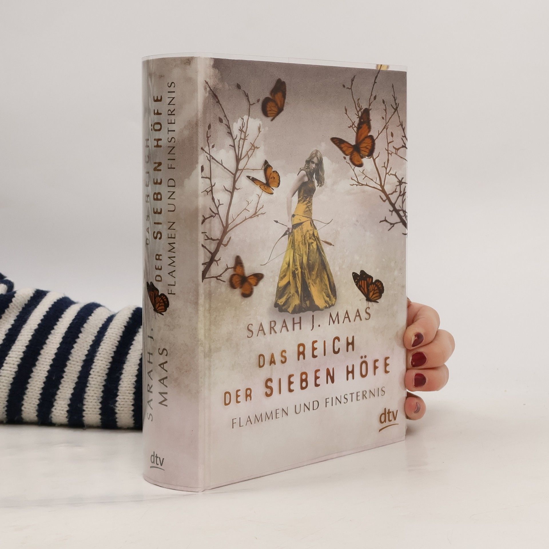 Sarah J. Maas Das Reich der sieben Höfe - Flammen und Finsternis