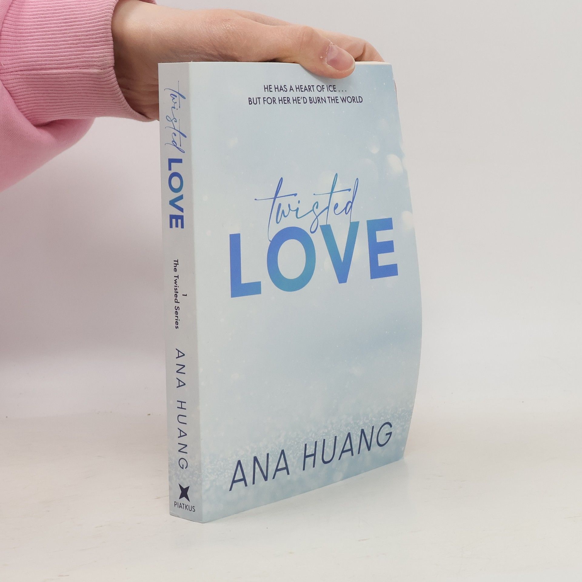 Ana Huang Twisted love. Twisted book one