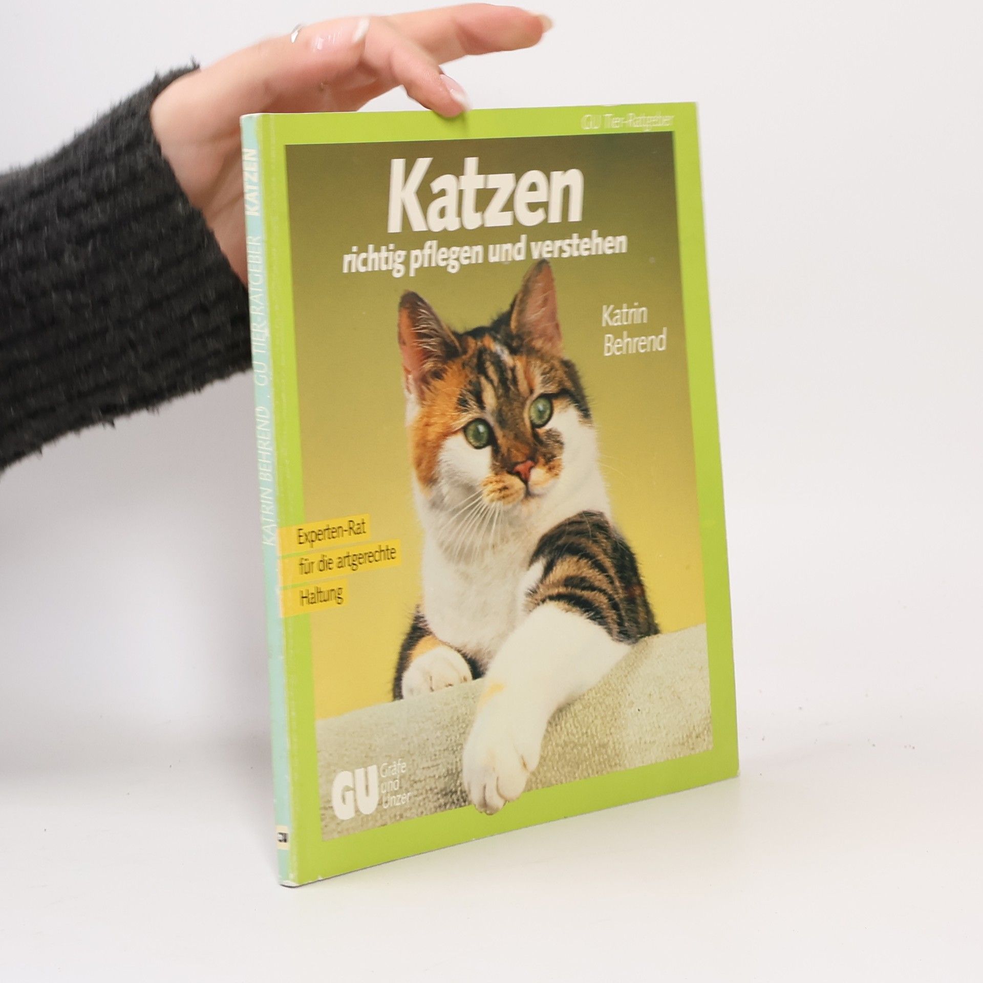 Katrin Behrend Katzen richtig pflegenund verstehen