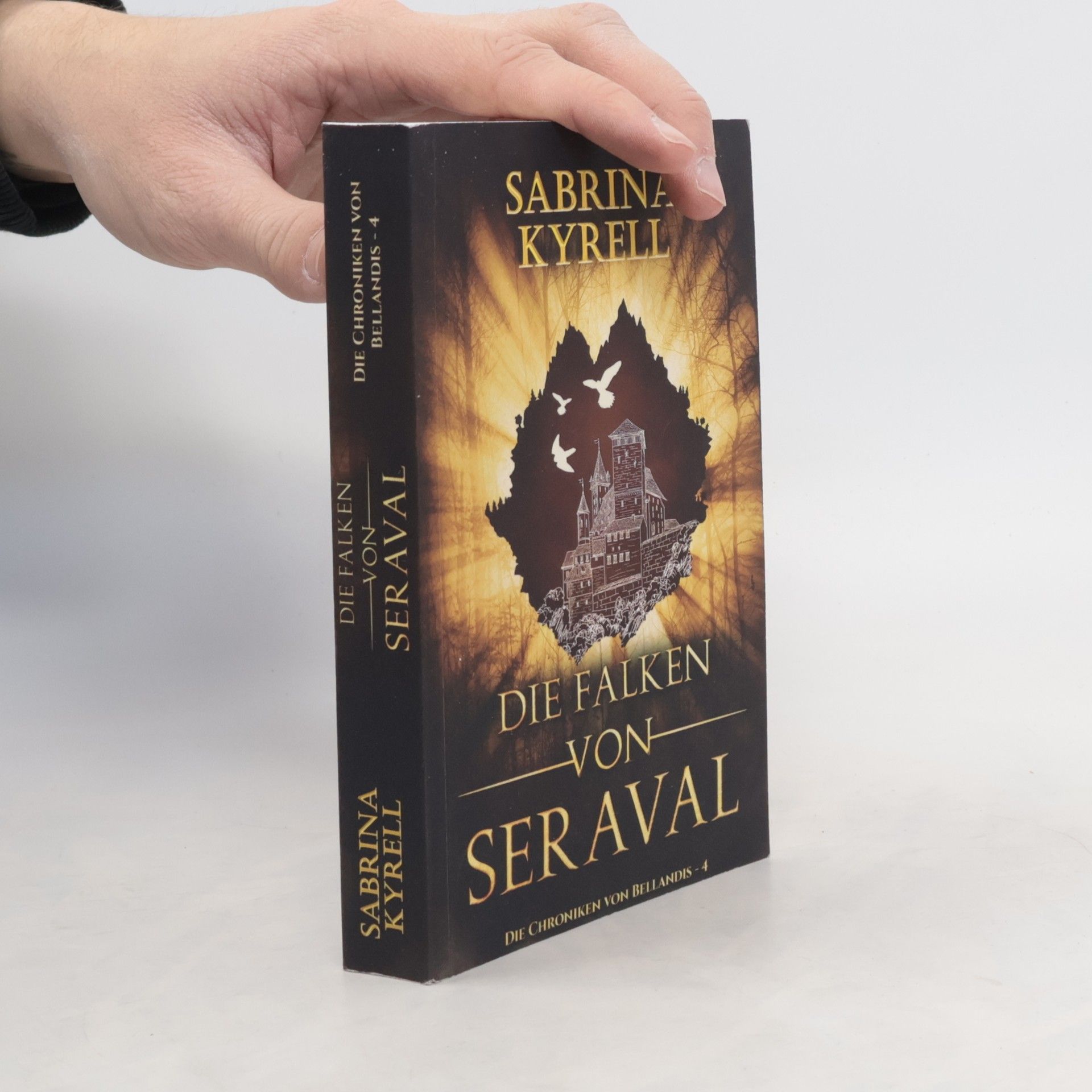 Die Chroniken von Bellandis - 4: Die Falken von Seraval