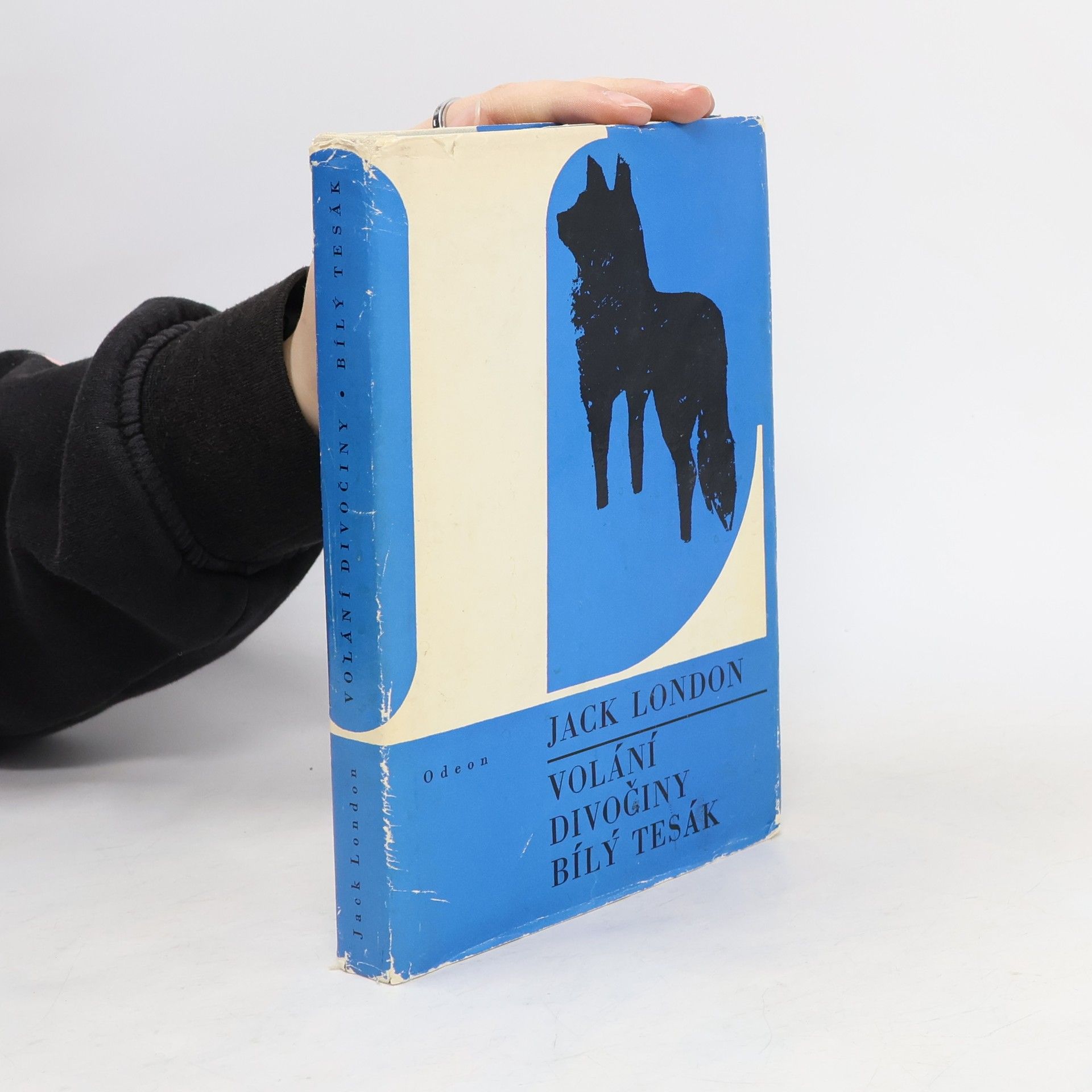 Jack London Volání divočiny. Bílý tesák