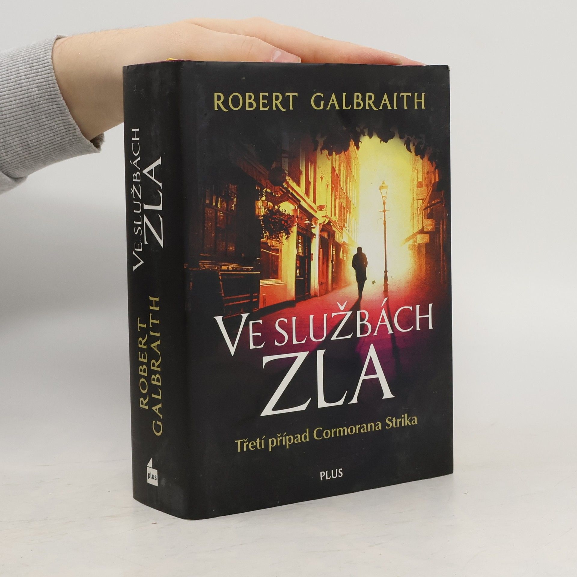 Robert Galbraith Ve službách zla
