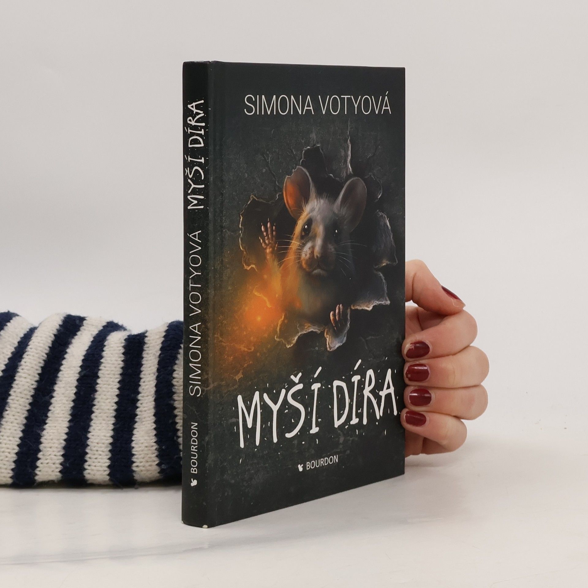 Simona Votyová Myší díra