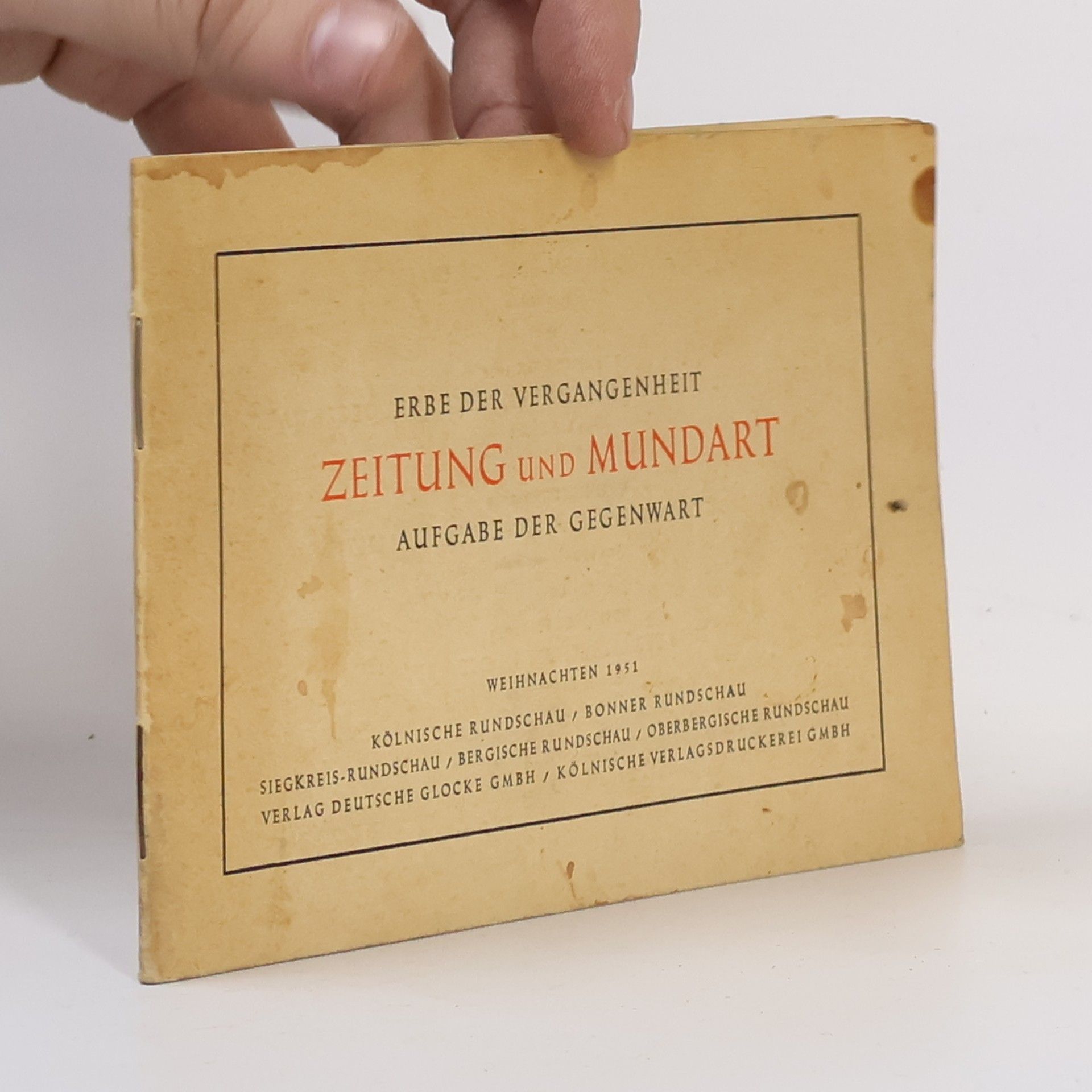 Auteurscollectief Erbe der Vergangenheit, Zeitung und Mundart, Aufgabe der Gegenwart