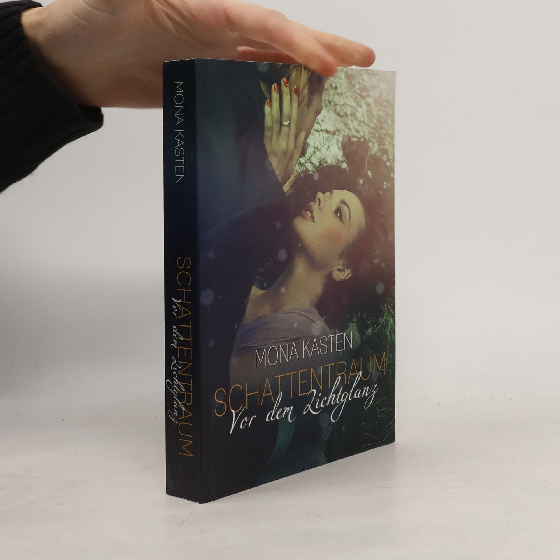 Schattentraum: Vor Dem Lichtglanz