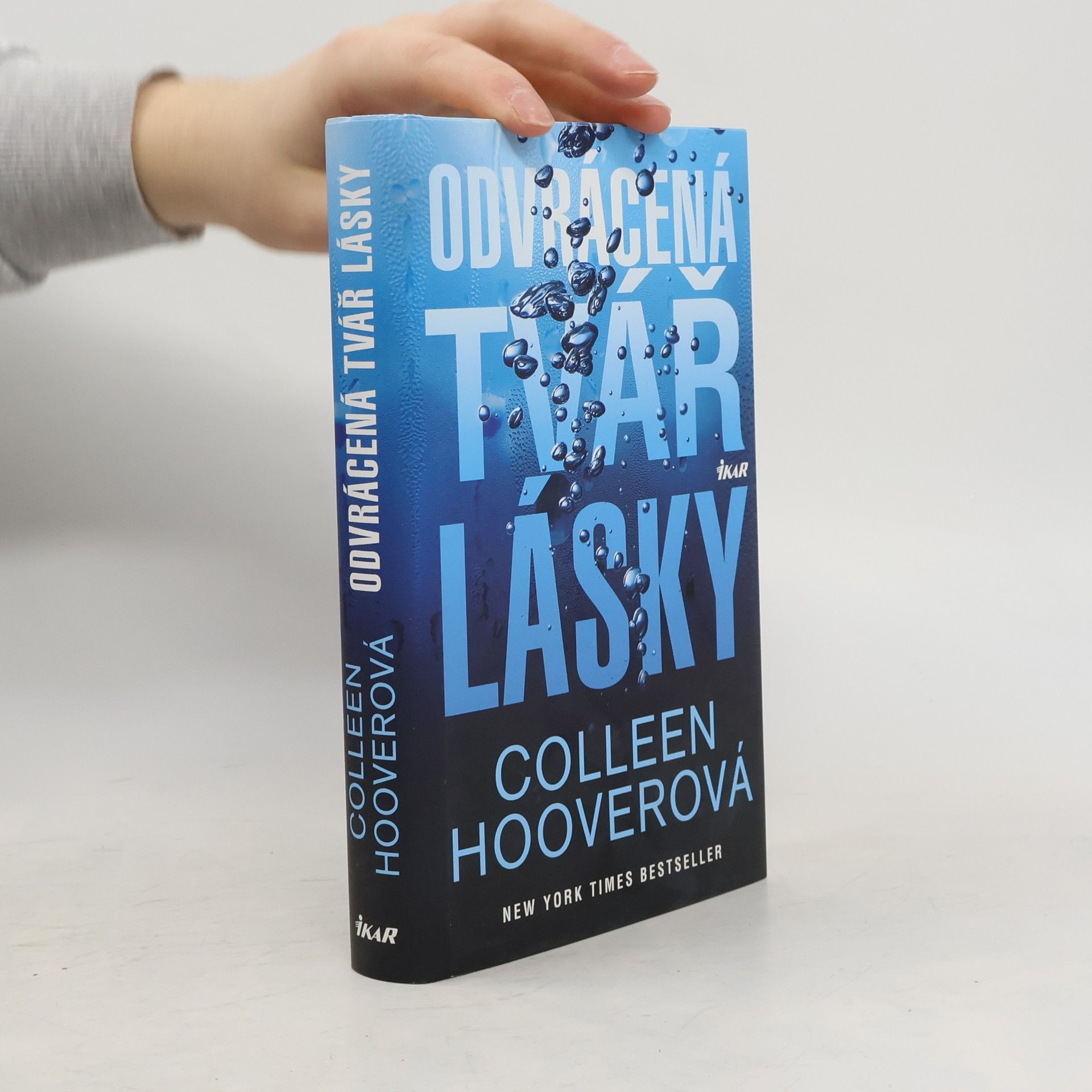 Colleen Hoover Odvrácená tvář lásky