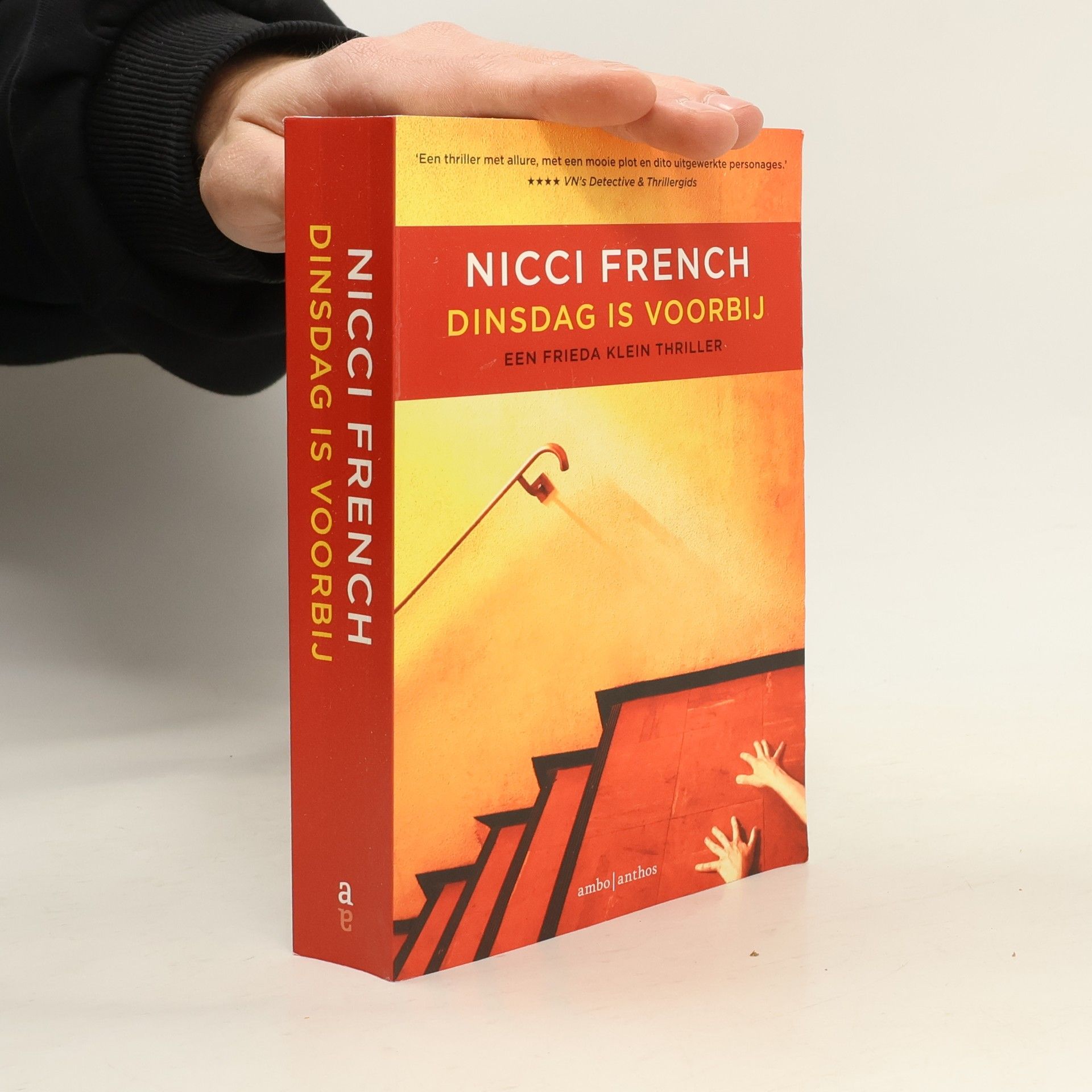 Nicci French Dinsdag is voorbij