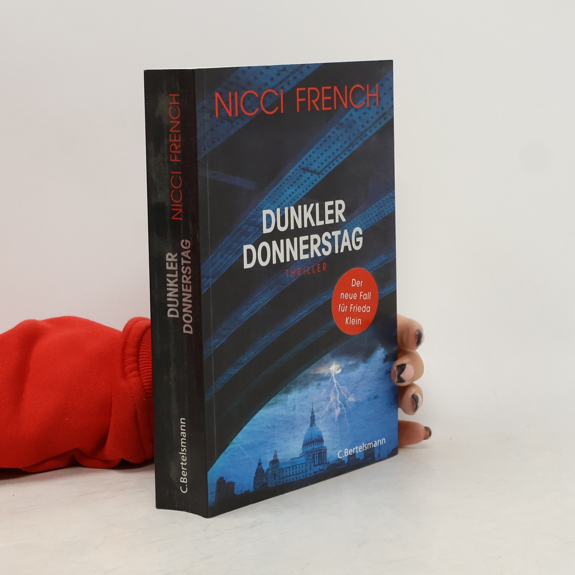 Nicci French Dunkler Donnerstag