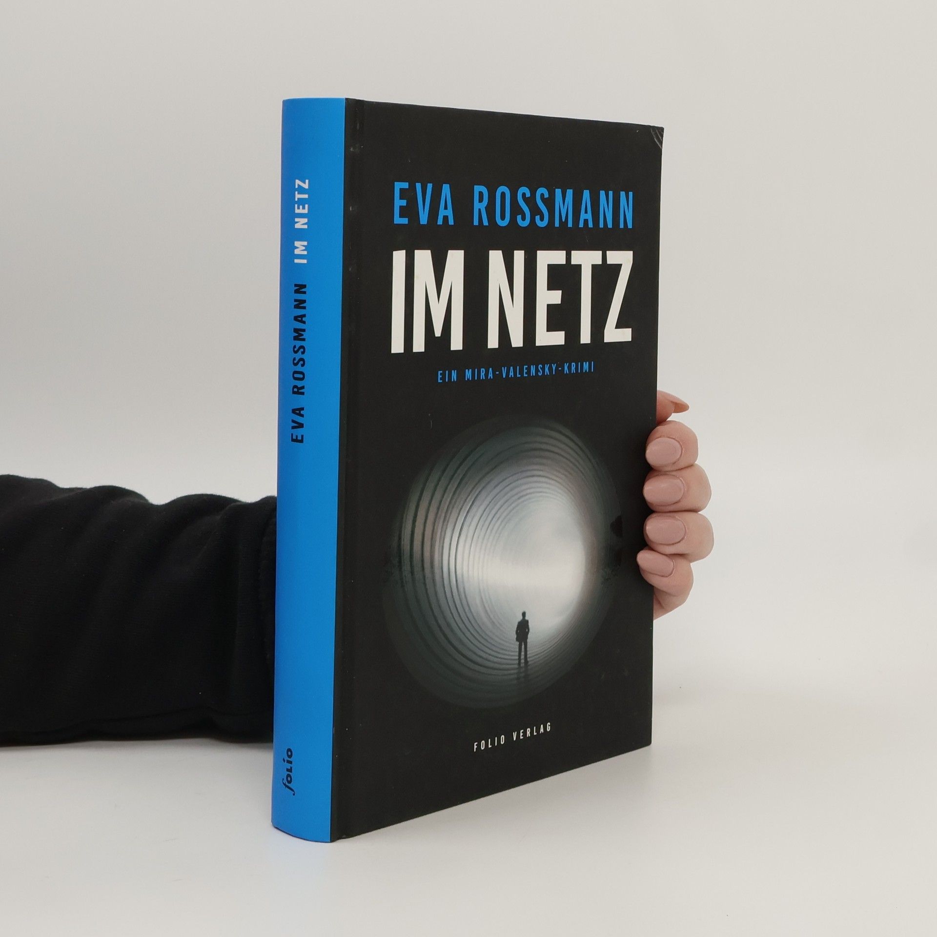 Eva Rossmann Im Netz