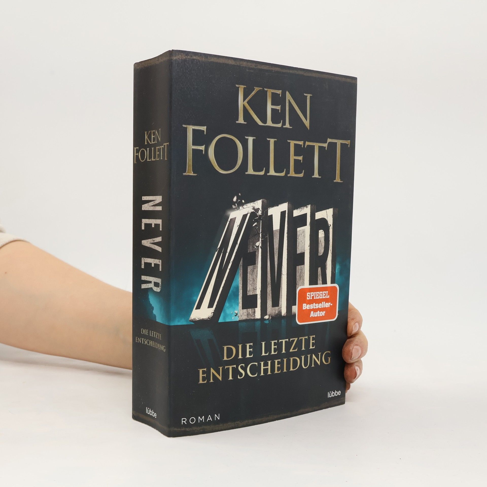 Ken Follett Never