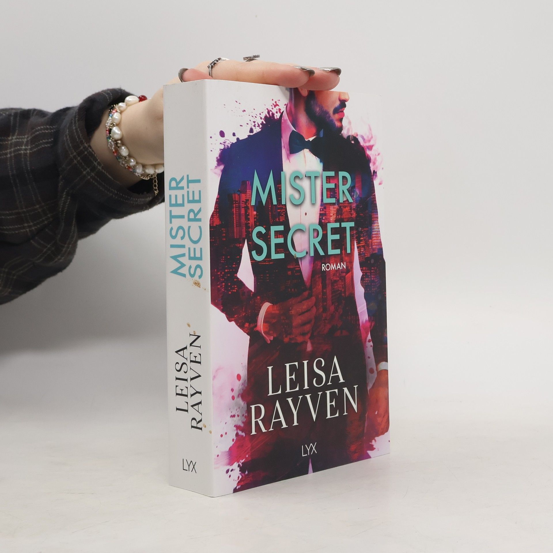 Leisa Rayven Mister Secret