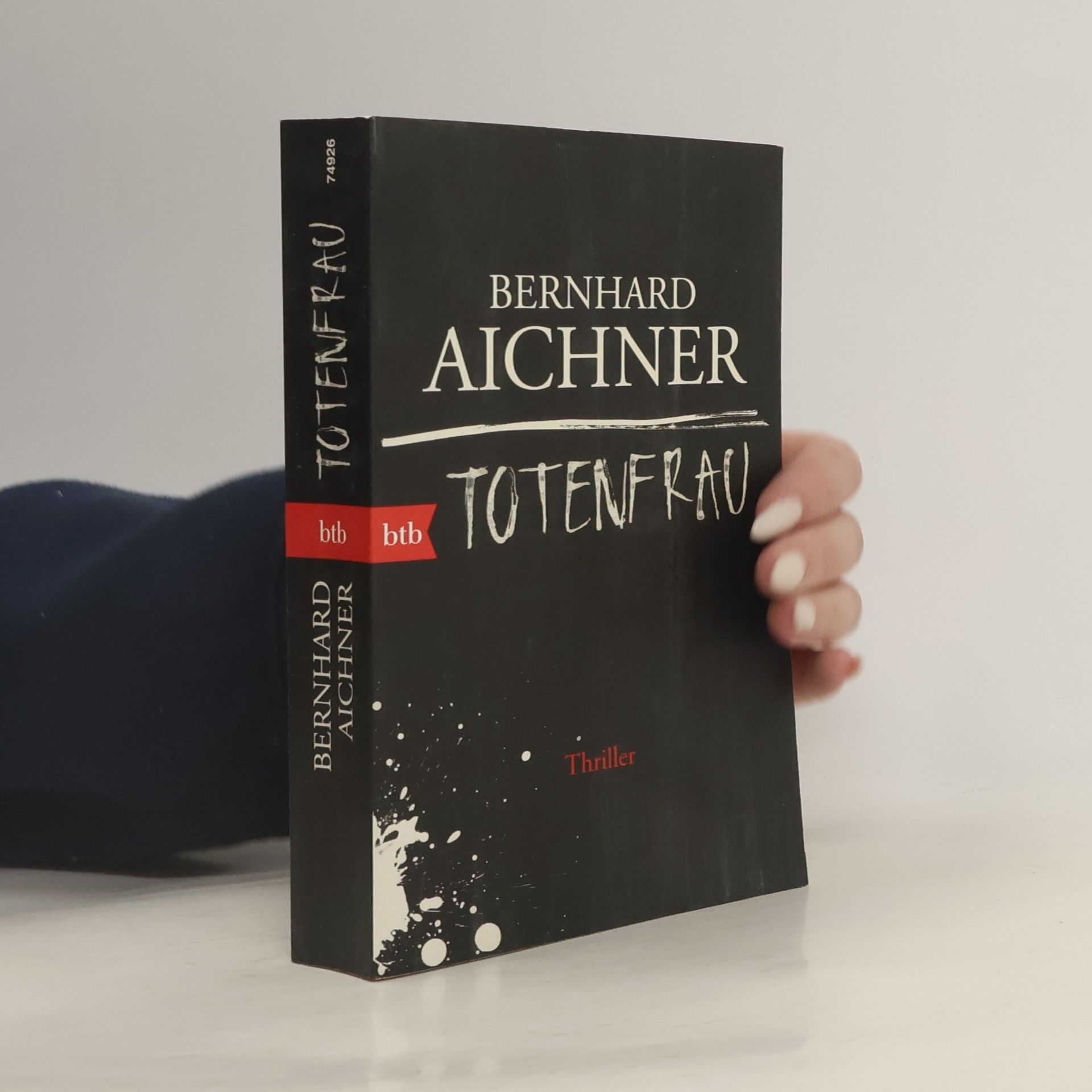Bernhard Aichner Totenfrau