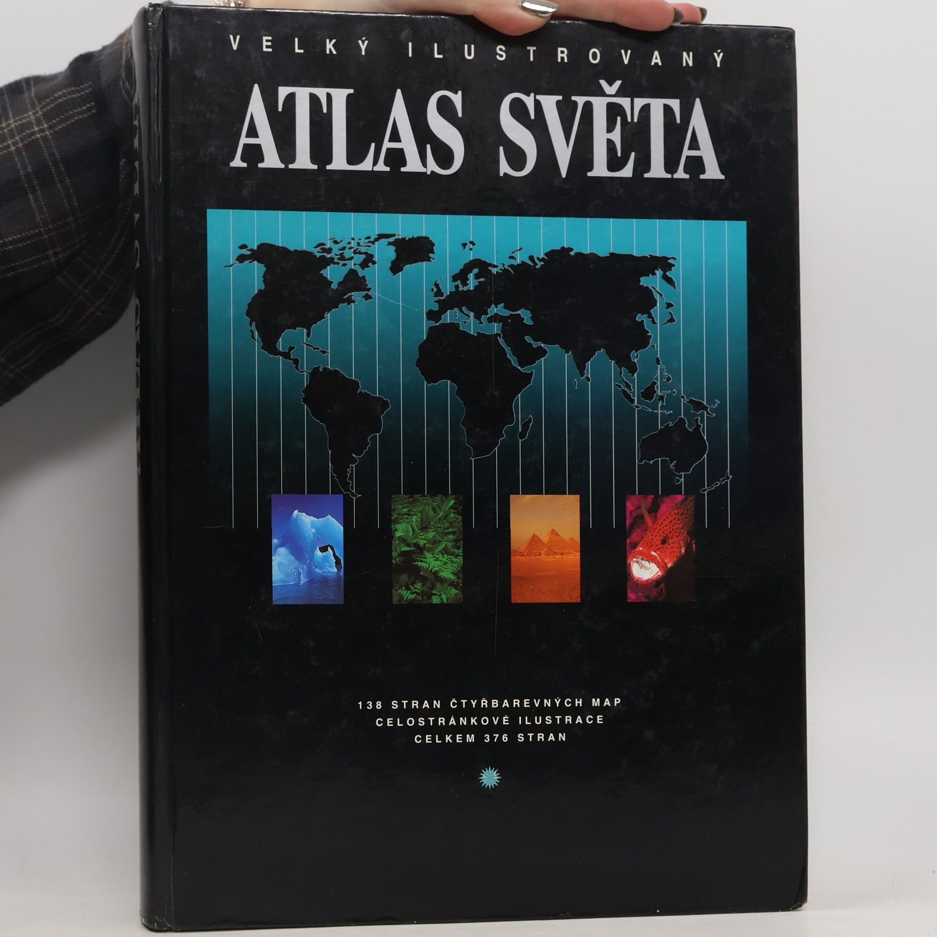 Helena Kholová Velký ilustrovaný atlas světa