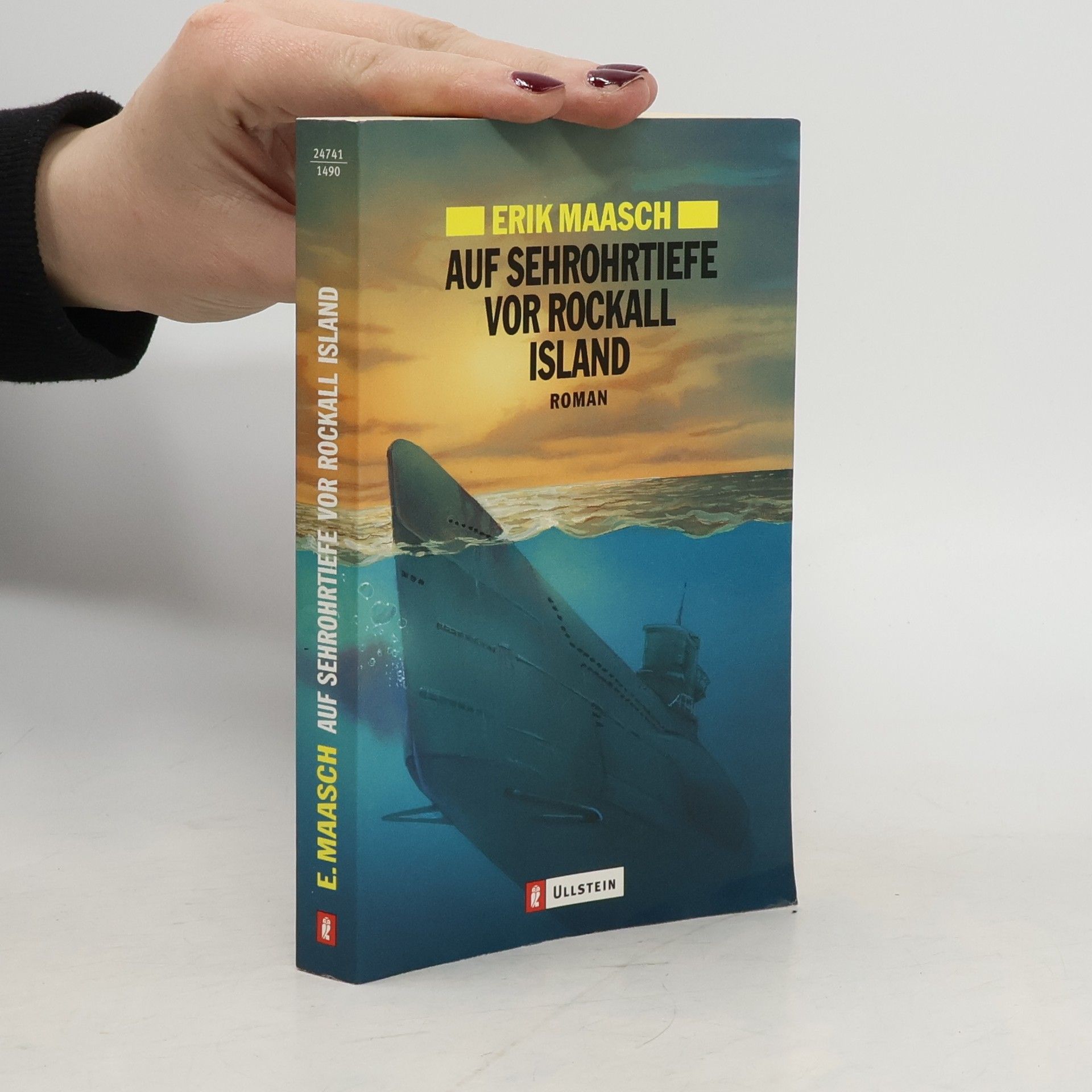 Eric Maasch Auf Sehrohrtiefe vor Rochall Island