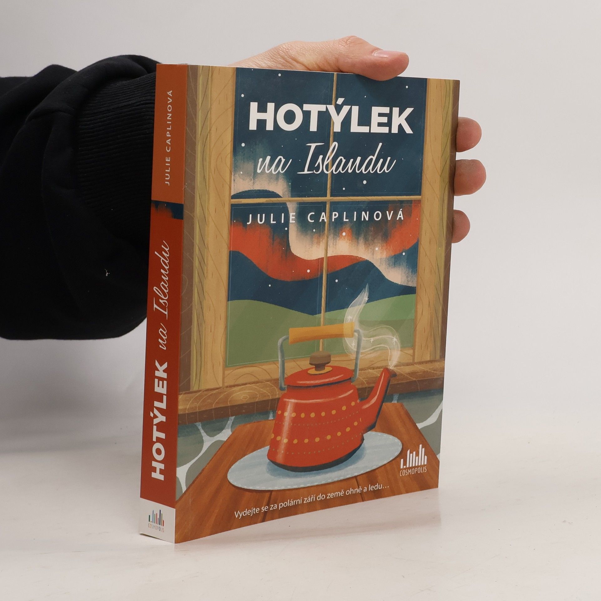 Julie Caplinová Hotýlek na Islandu