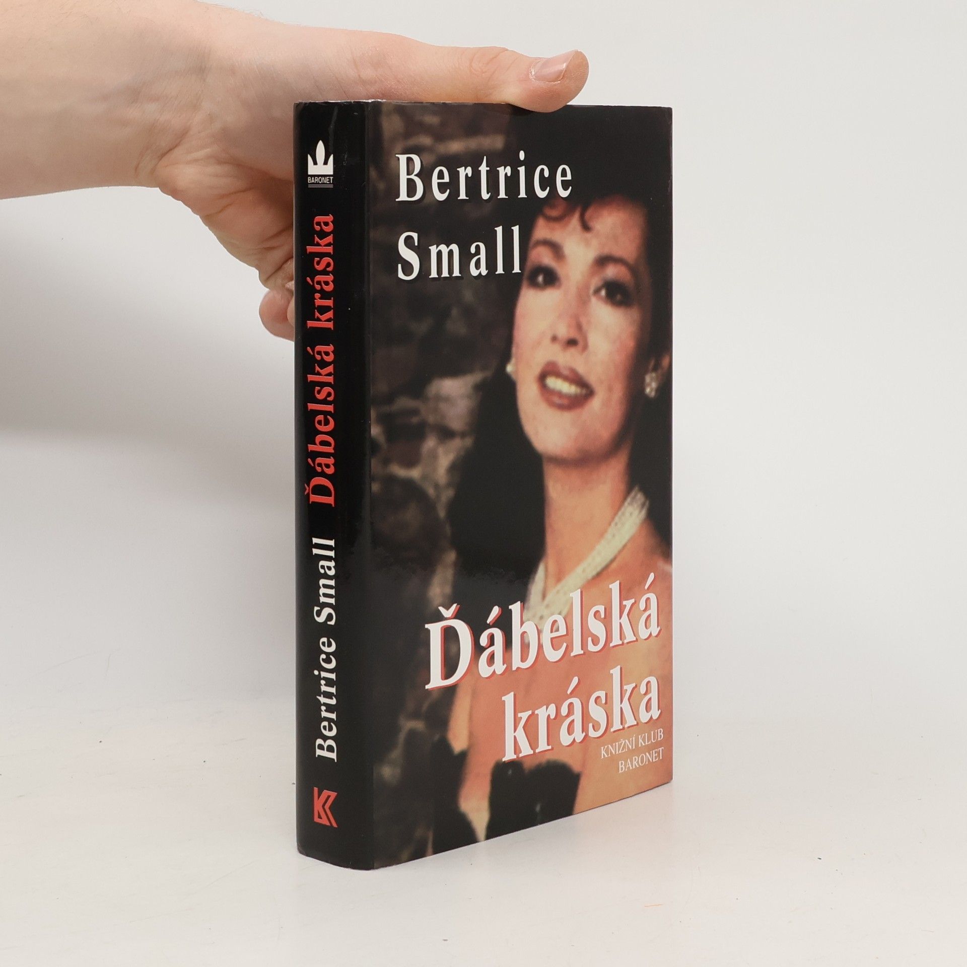 Bertrice Small Ďábelská kráska