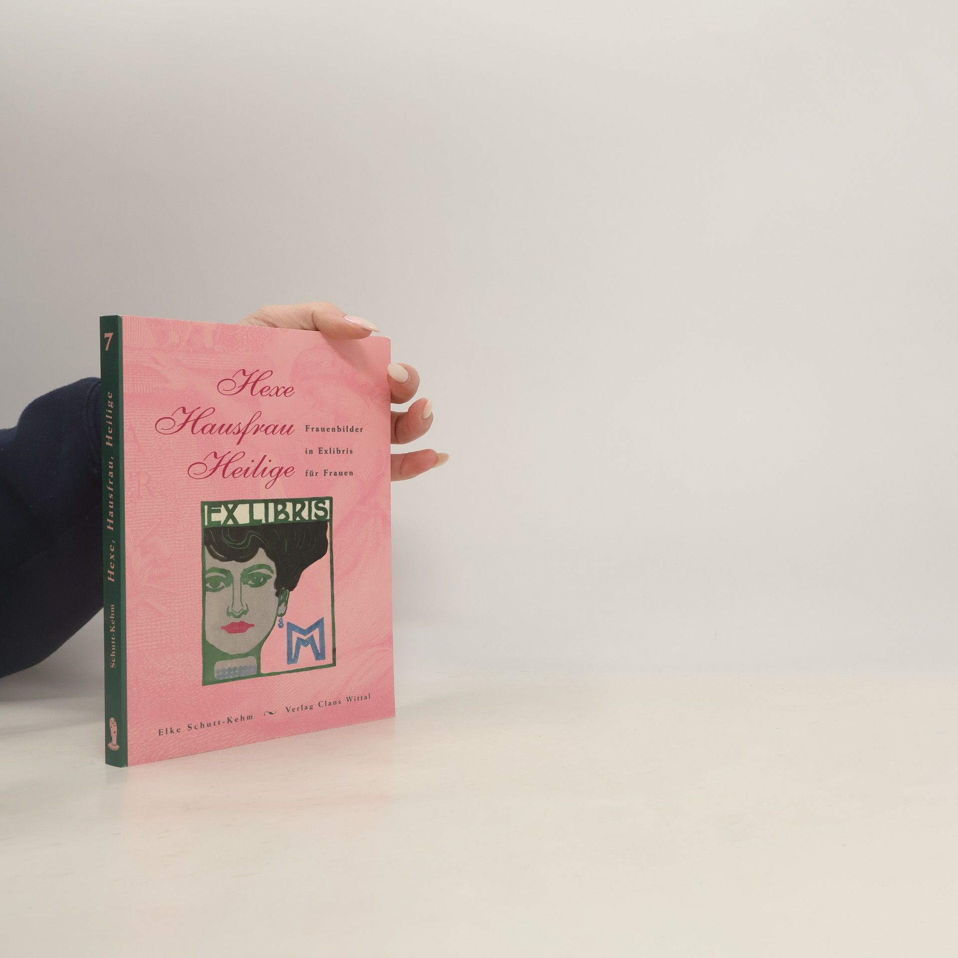 Hexe, Hausfrau, Heilige