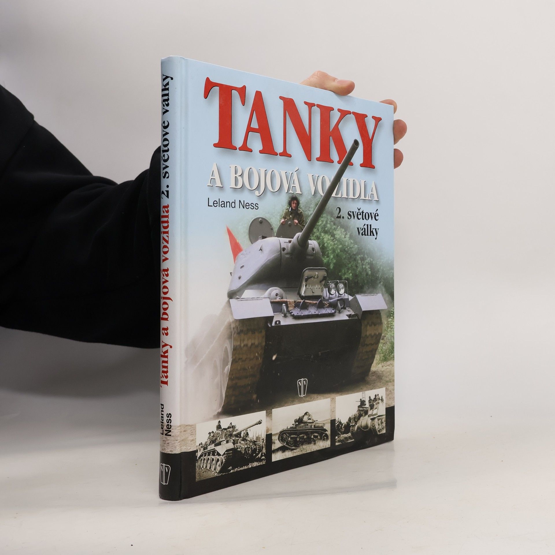Leland S. Ness Tanky a bojová vozidla 2. světové války