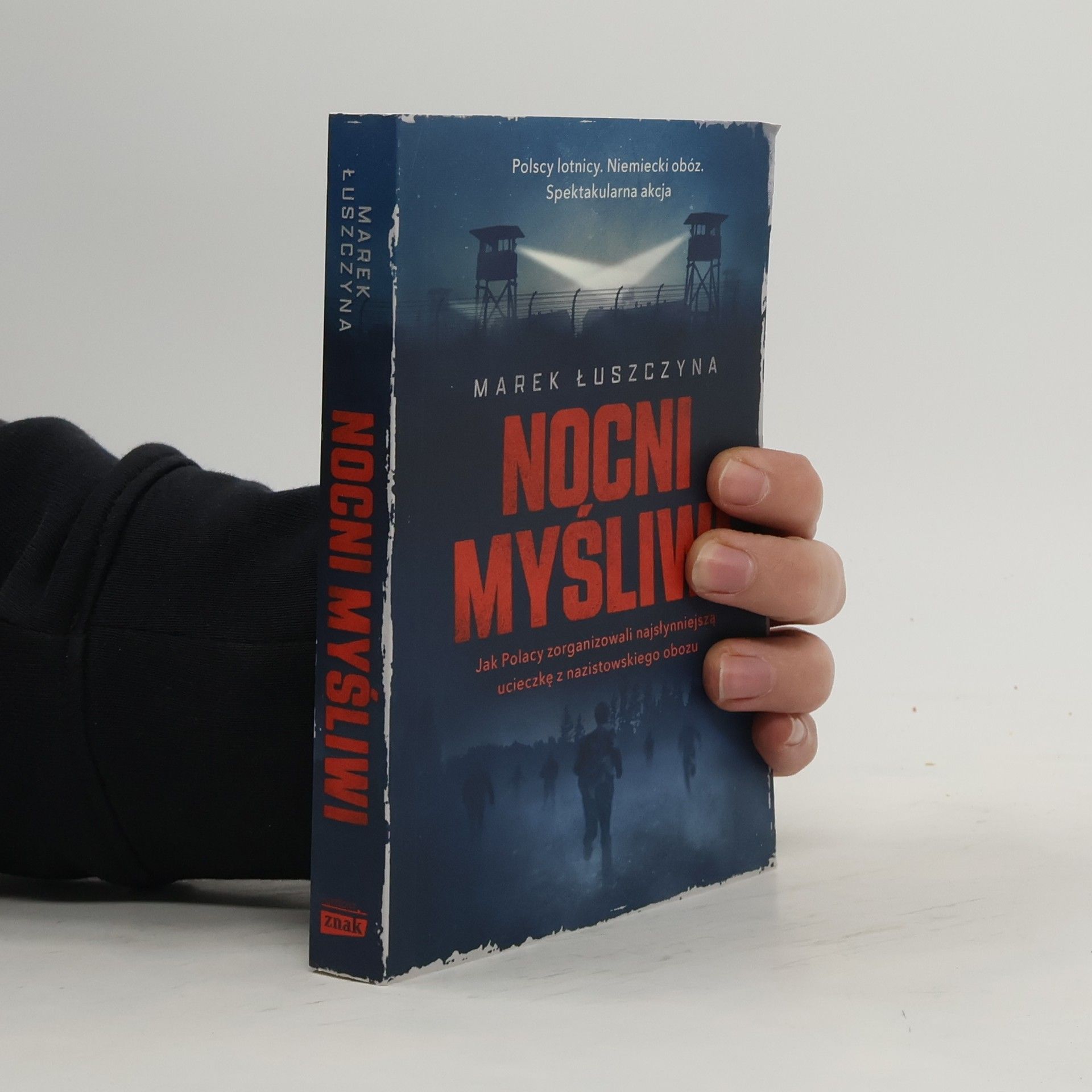 Nocni myśliwi. Jak Polacy zorganizowali najsłynniejszą ucieczkę z nazistowskiego obozu wyd. kieszonkowe