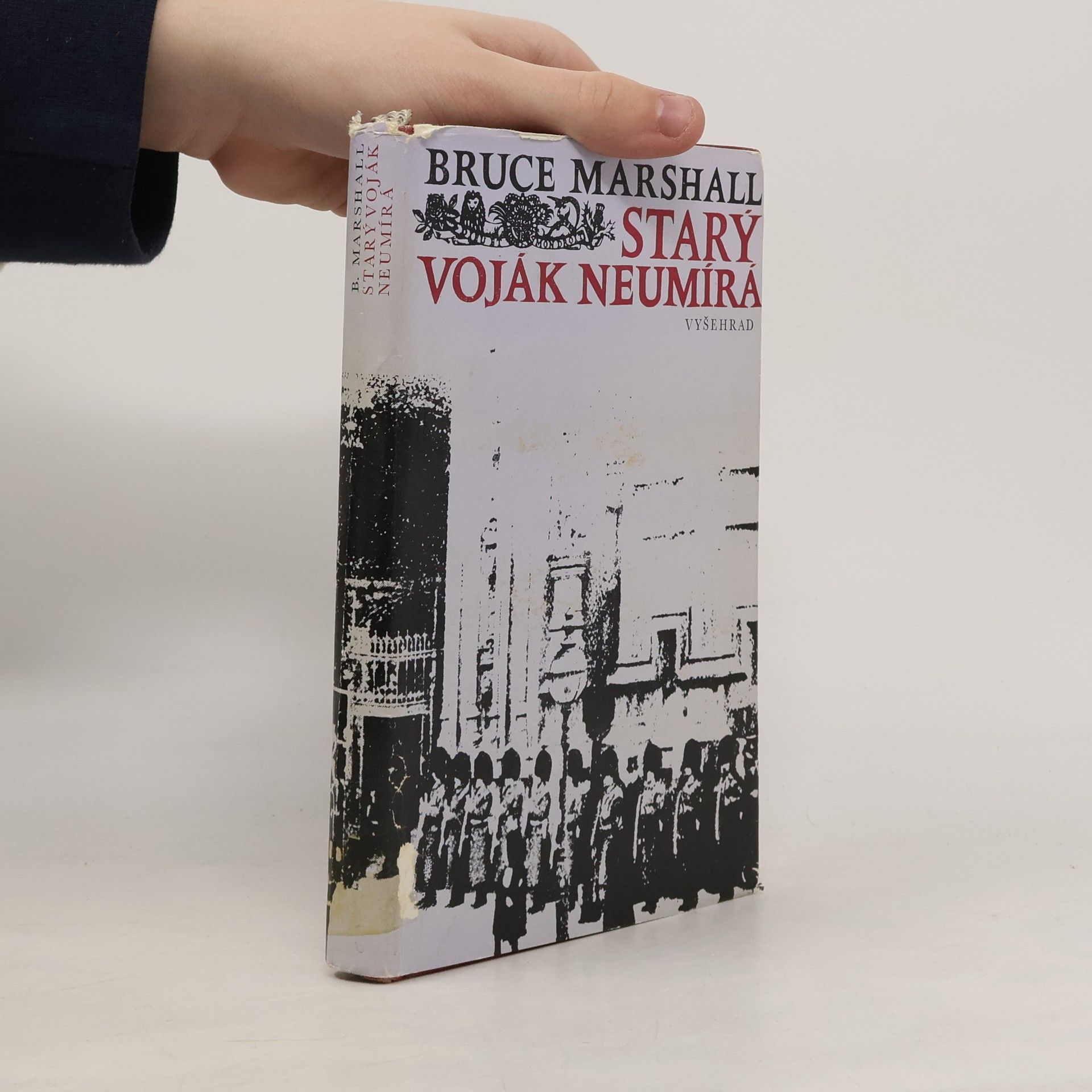 Bruce Marshall Starý voják neumírá