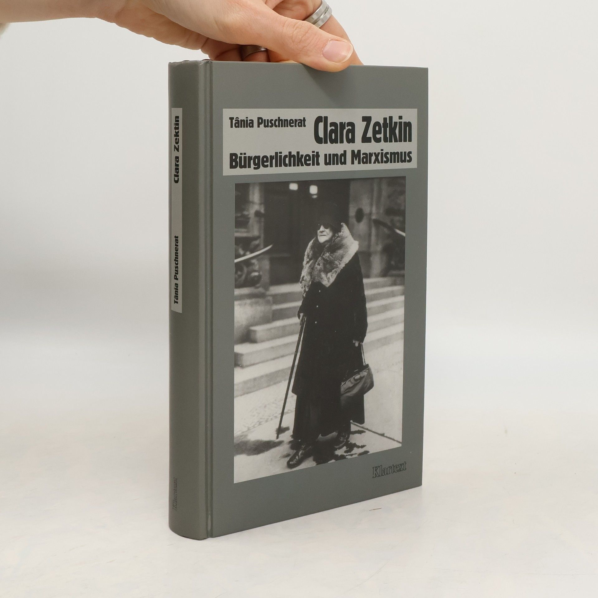 Tânia Puschnerat Clara Zetkin