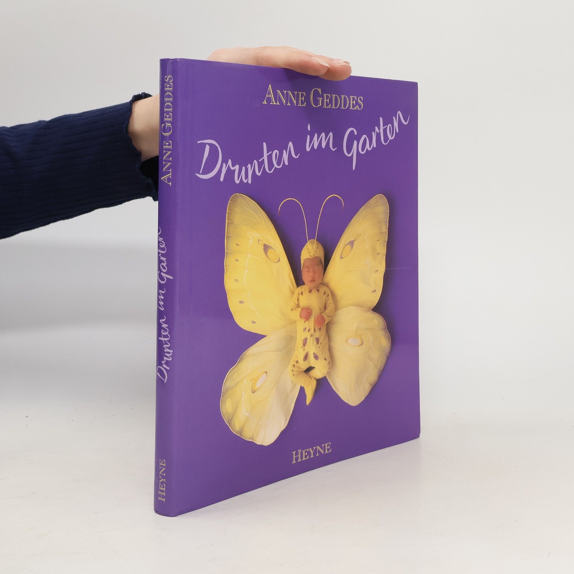 Anne Geddes Drunten im Garten