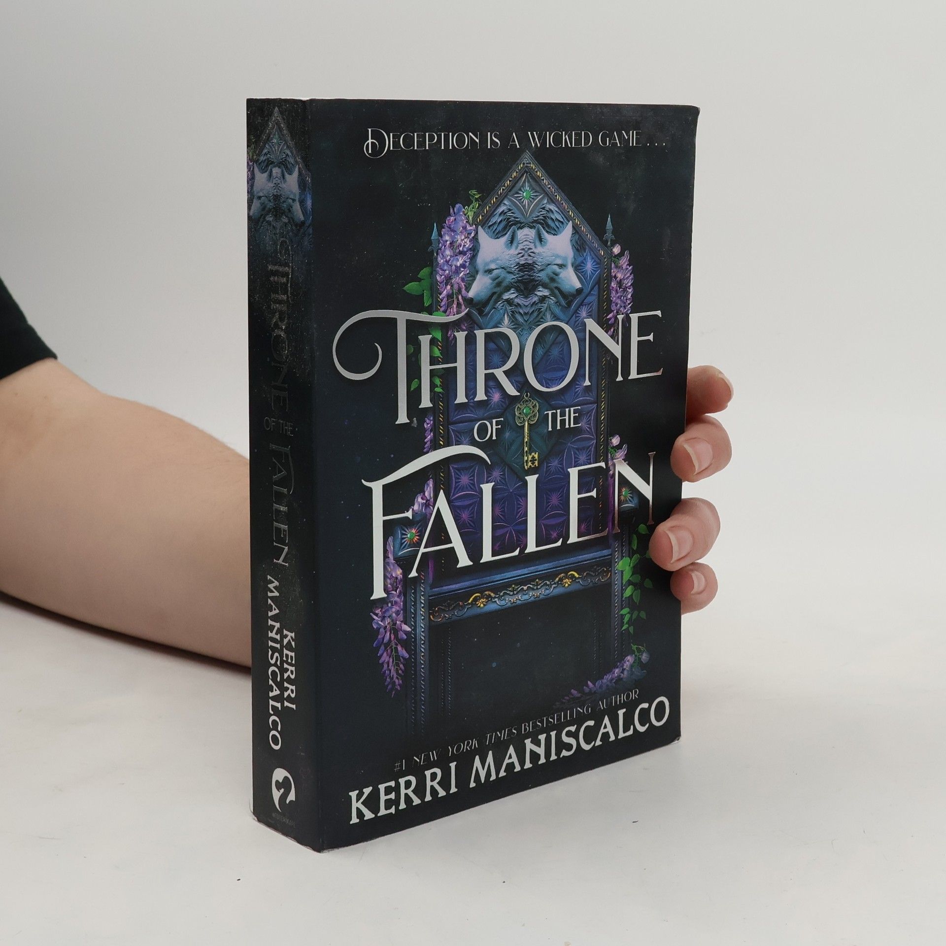 Kerri Maniscalco Throne of the Fallen