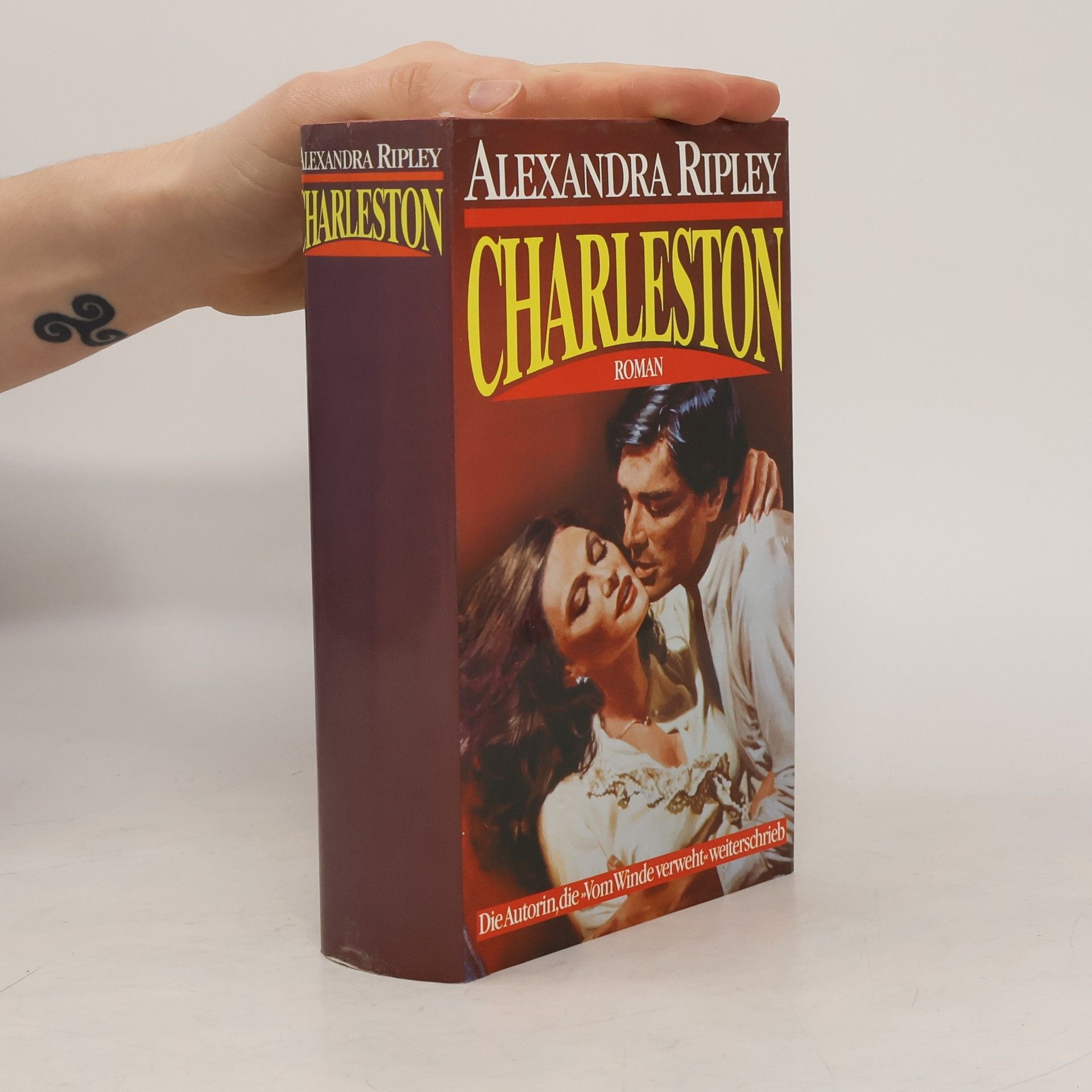 Alexandra Ripley Charleston