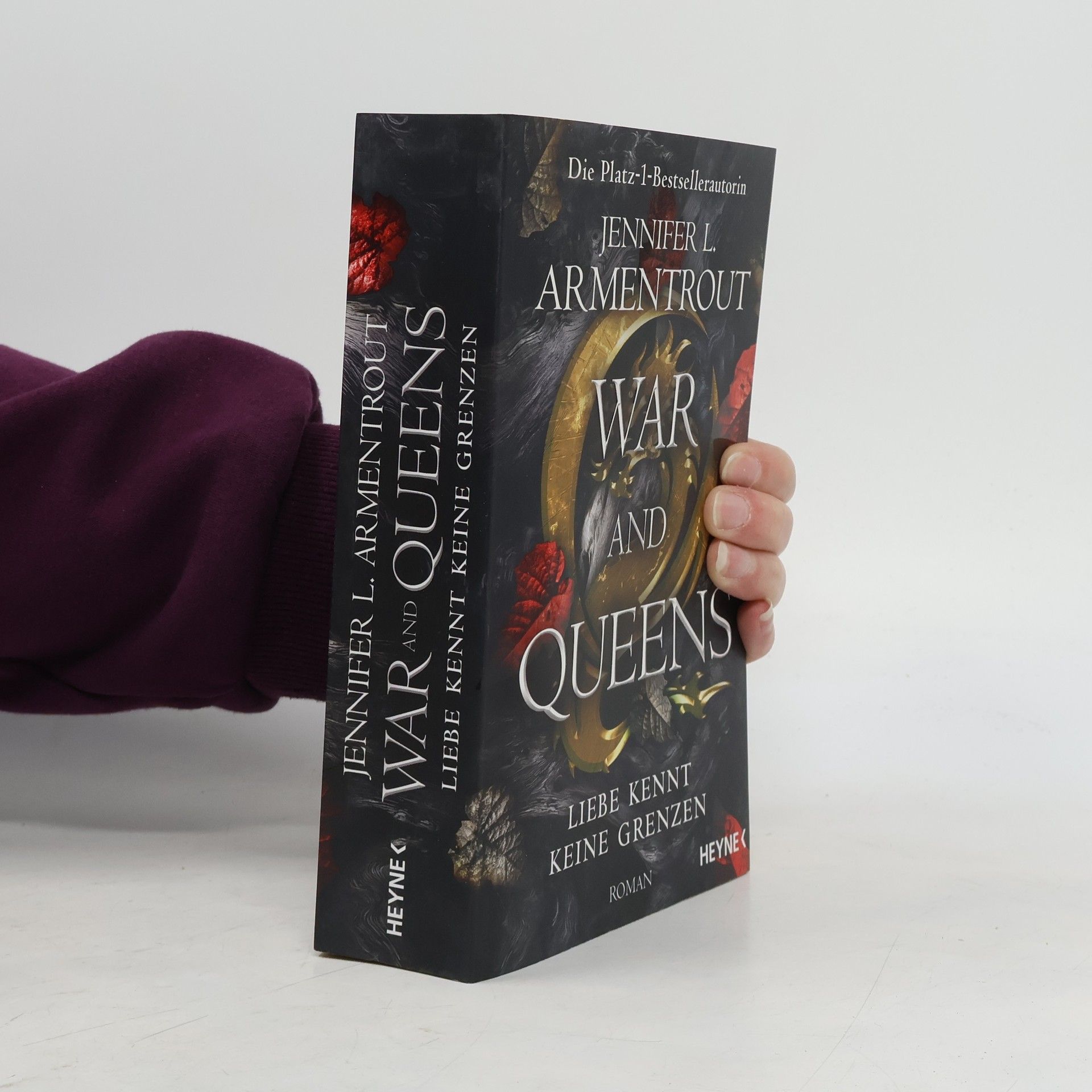 Jennifer L. Armentrout War and Queens