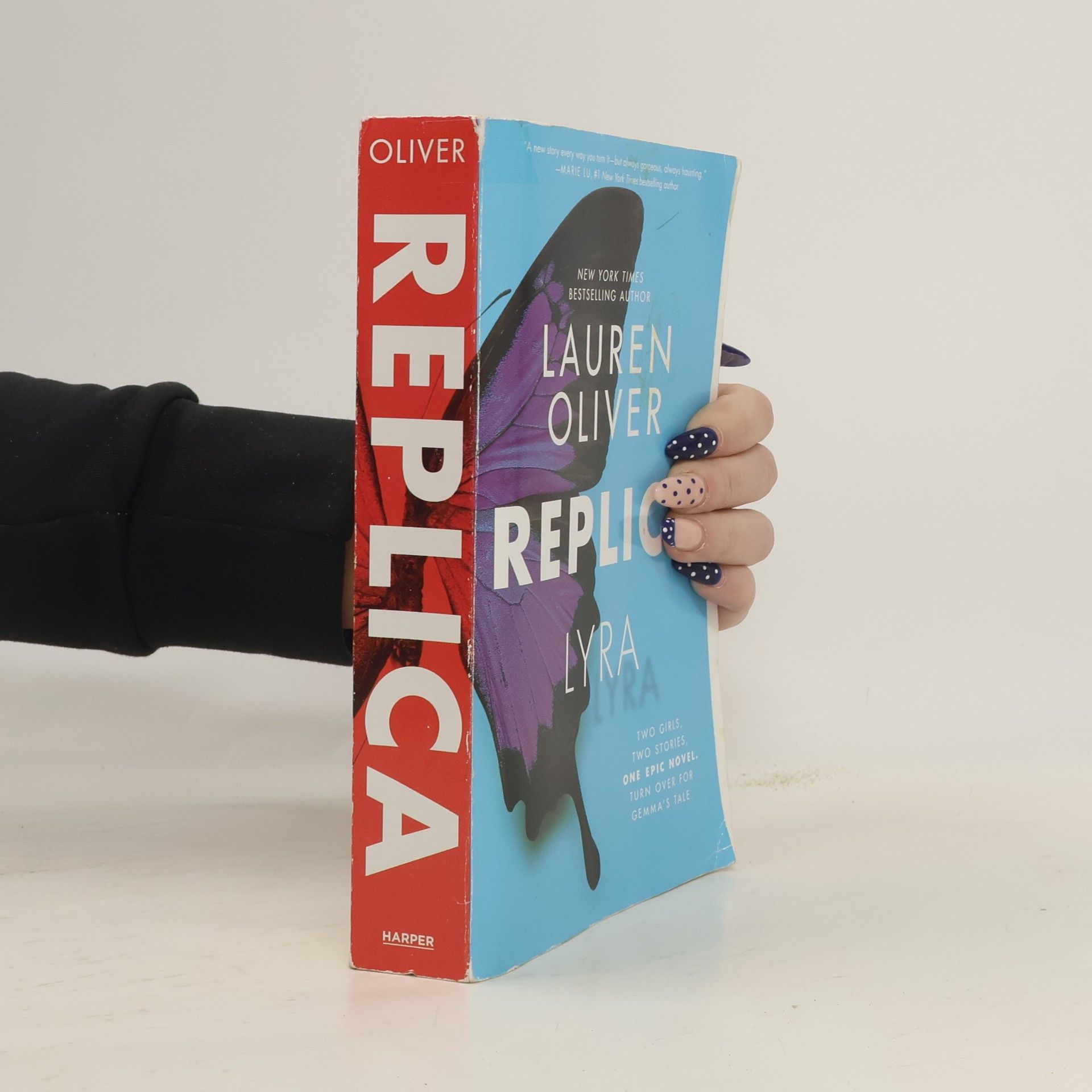 Lauren Oliver Replica, 2 Vols.