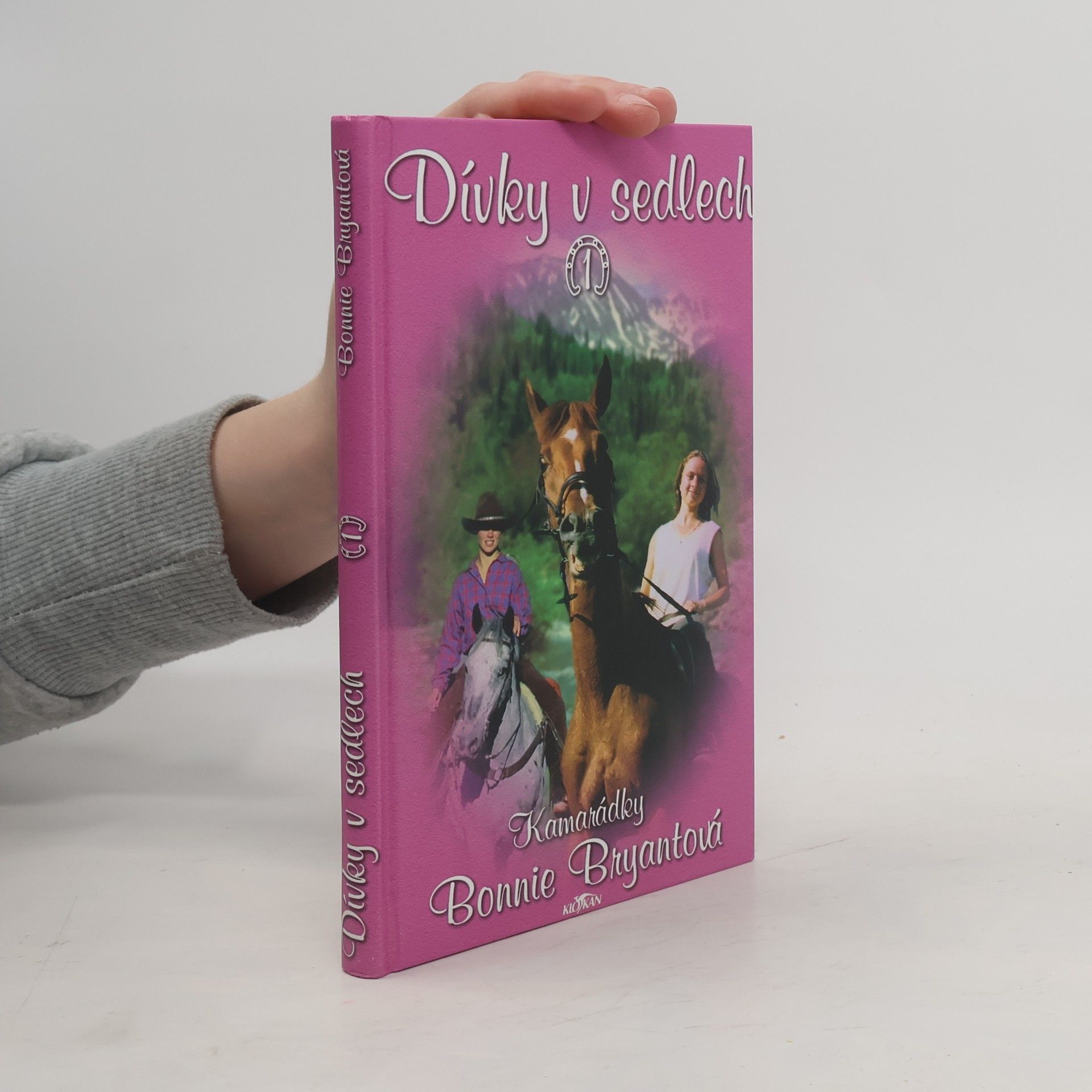 B. B. Hiller Dívky v sedlech 1. Kamarádky