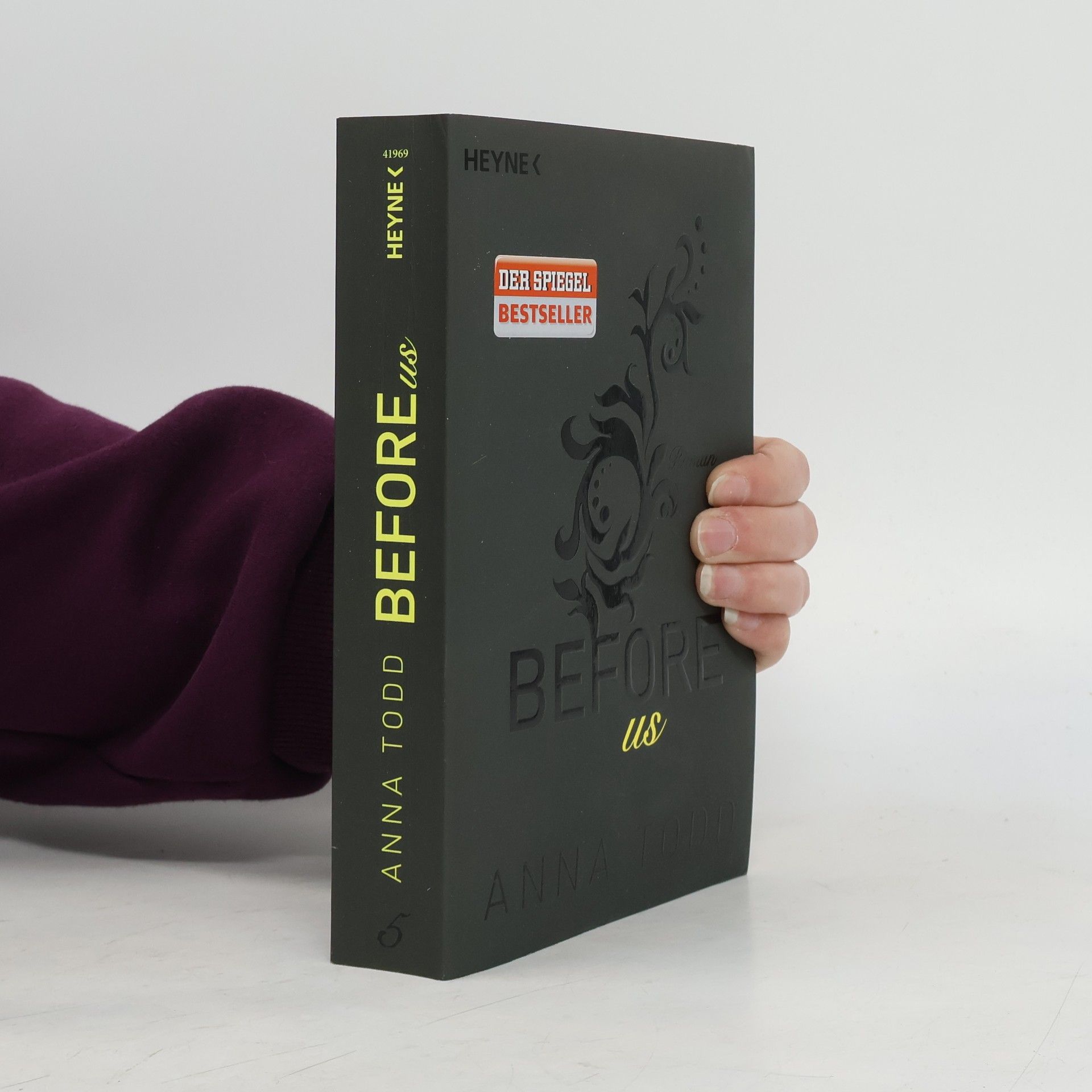 Anna Todd After 5. Before Us