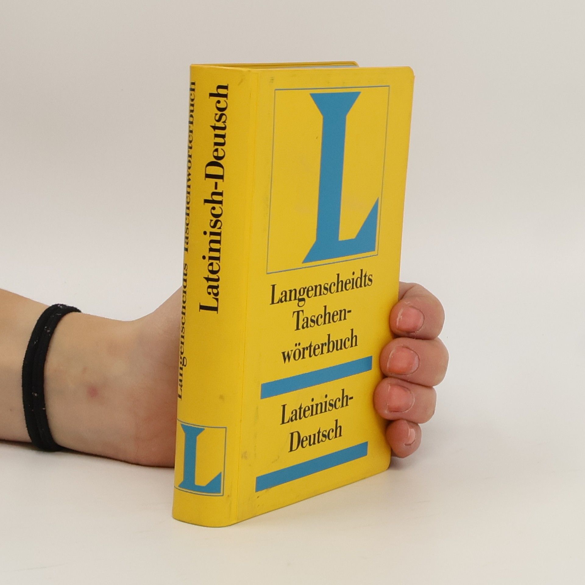 Hermann Menge Langenscheidts Taschenwörterbuch der lateinischen und deutschen Sprache