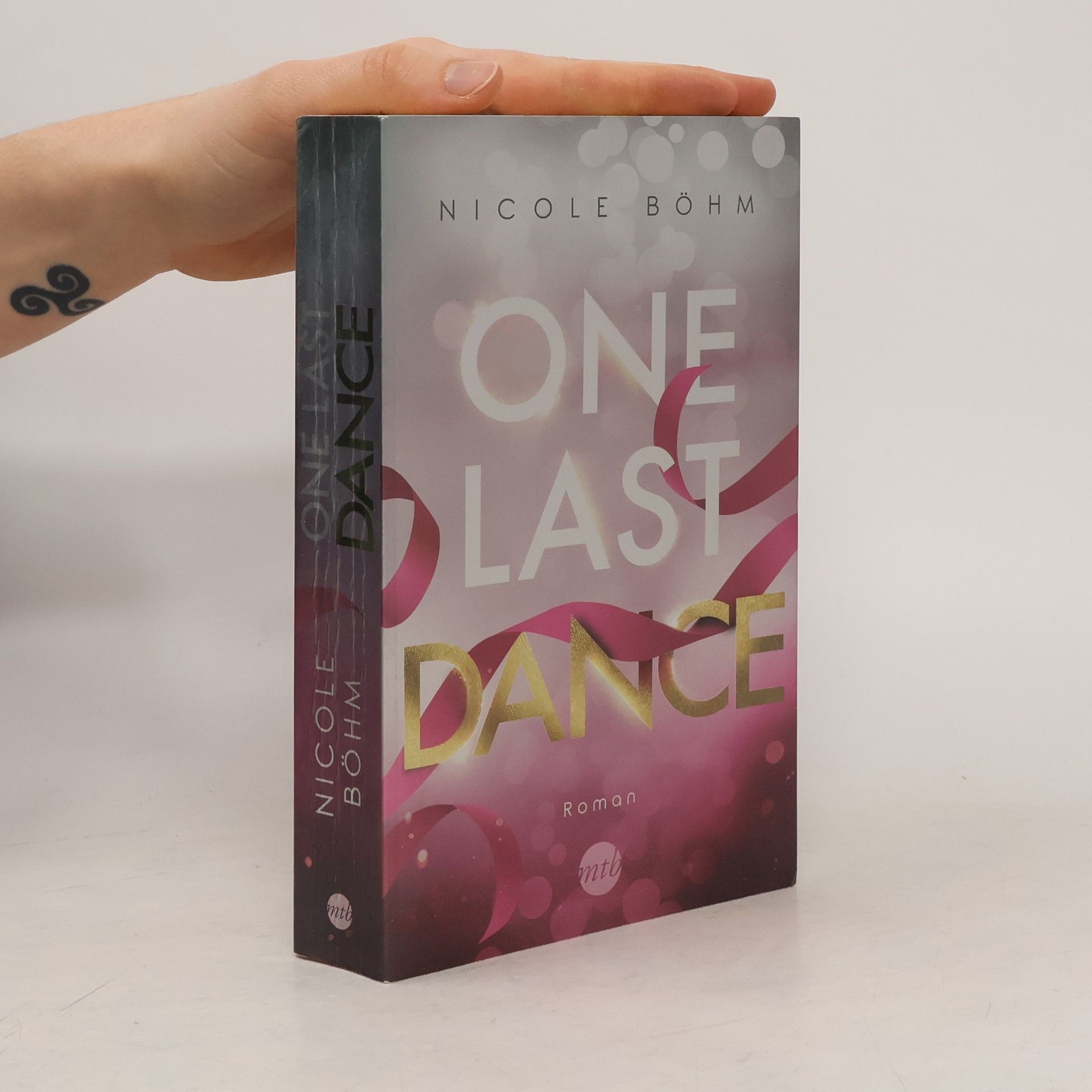 Nicole Böhm One Last Dance