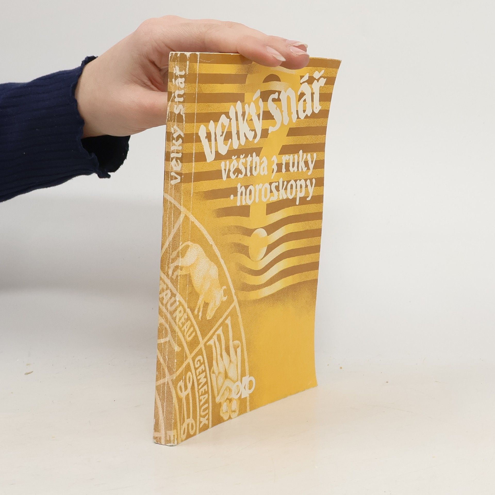 Auteurscollectief Velký snář: Věštba z ruky. Horoskopy