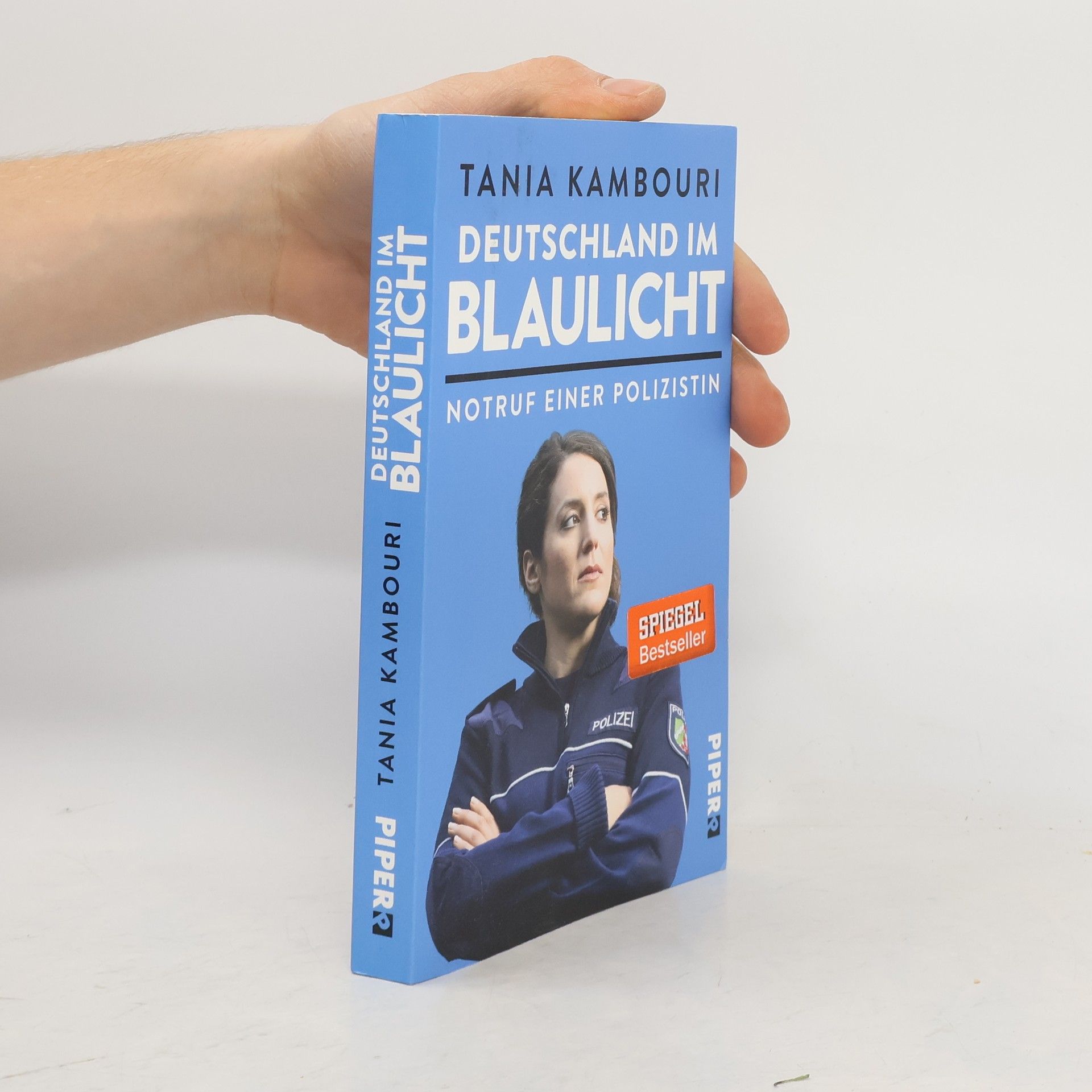 Tania Kambouri Deutschland im Blaulicht : Notruf einer Polizistin