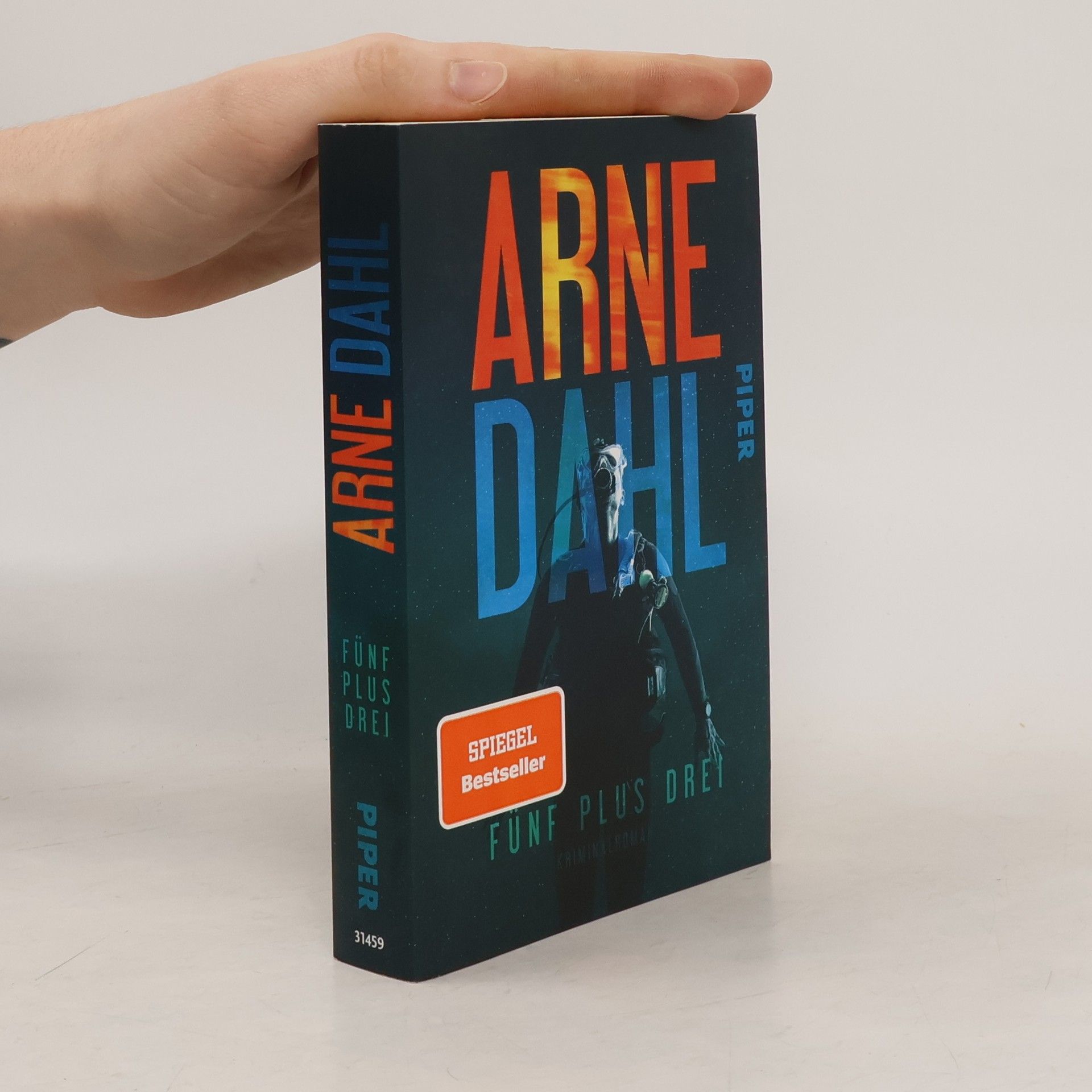 Jan Arnald Fünf plus drei