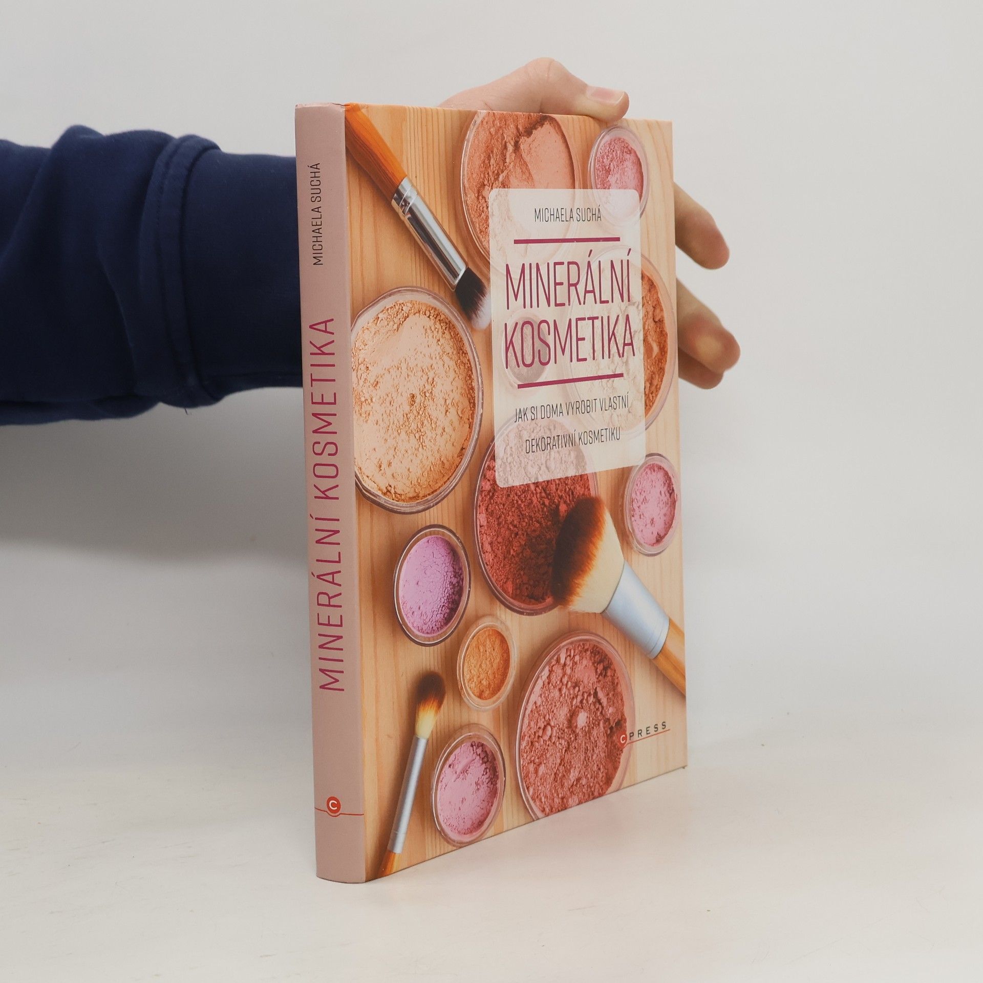 Minerální kosmetika