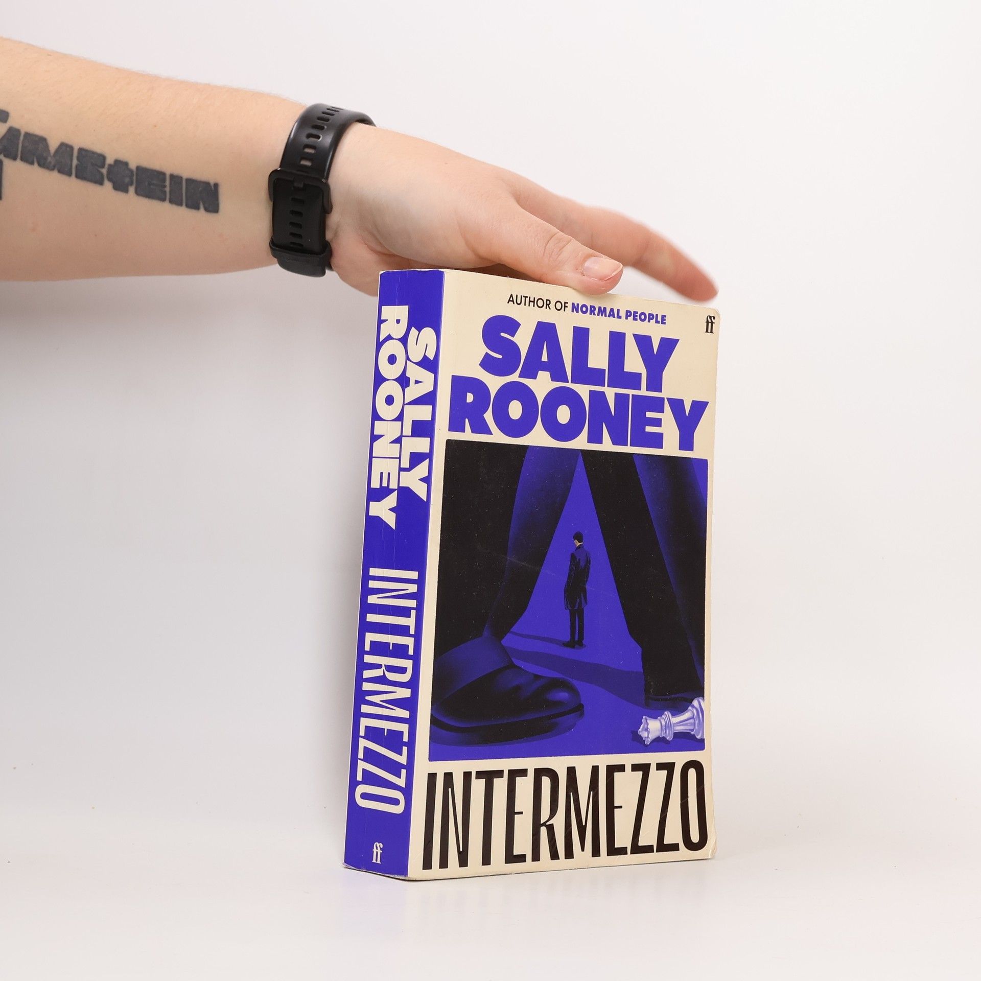 Sally Rooney Intermezzo