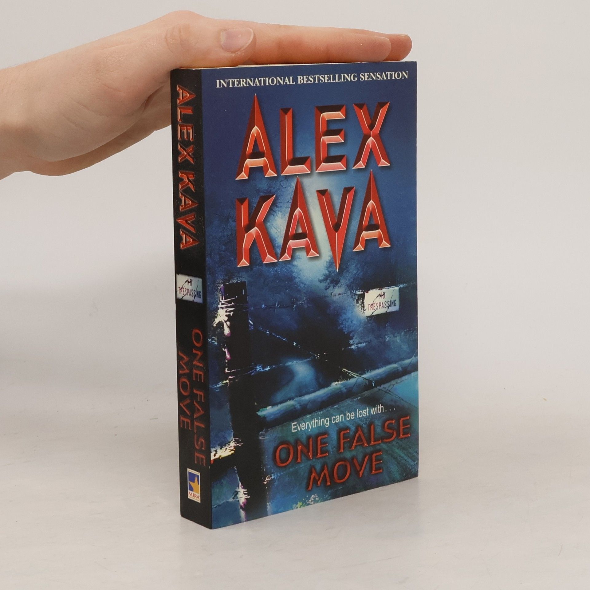 Alex Kava One false move