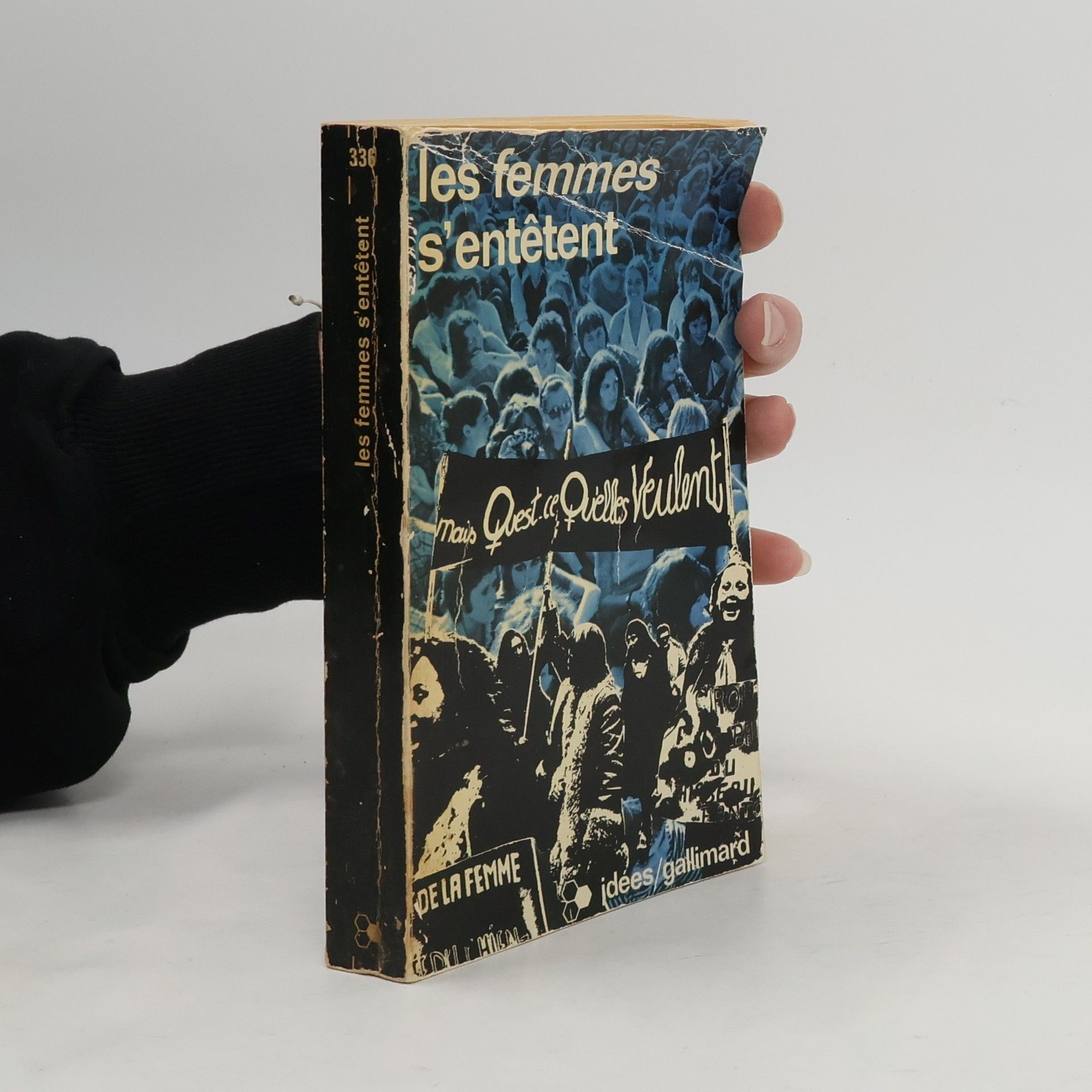 Les femmes s'entêtent