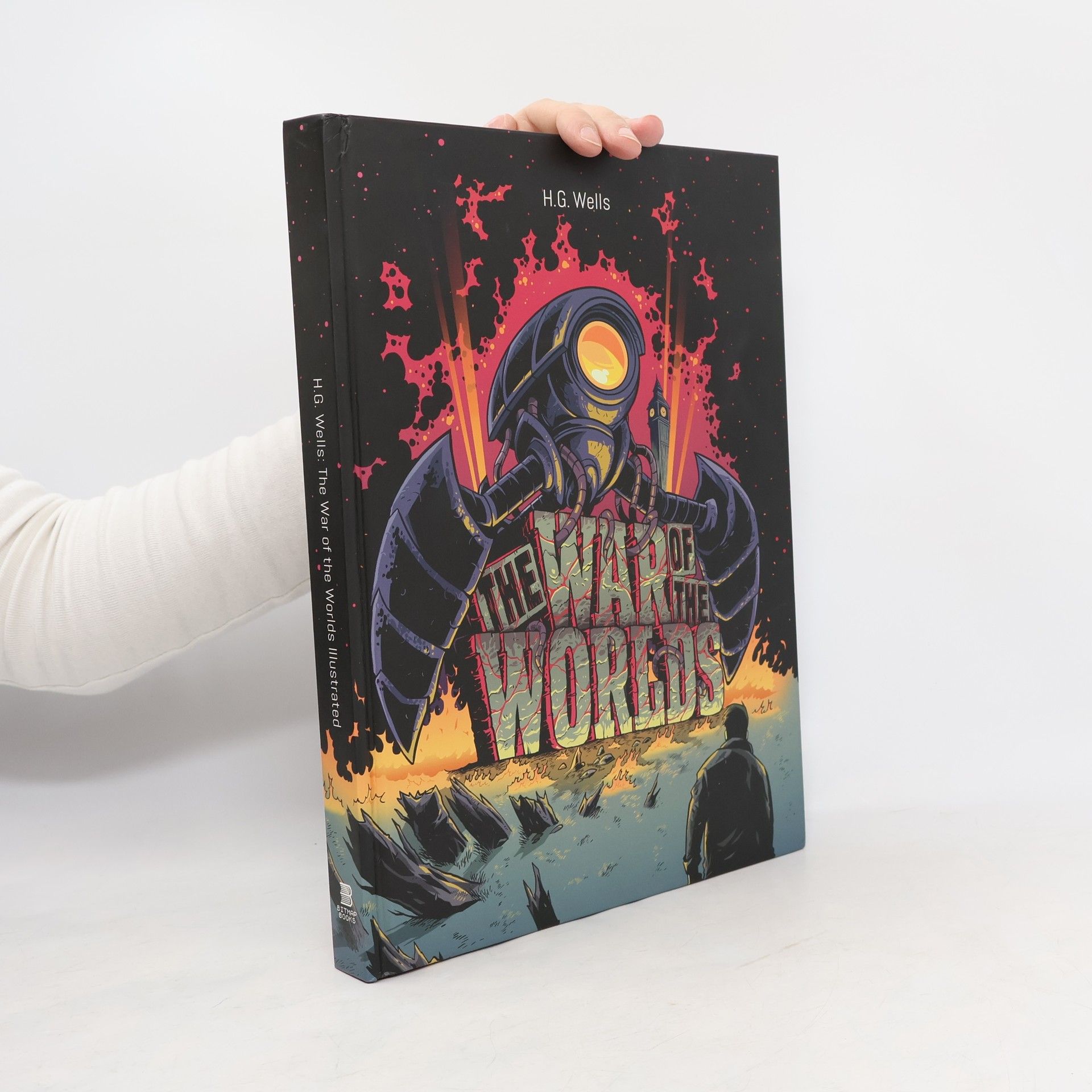 Herbert George Wells H. G. Wells: The War of the Worlds Illustrated