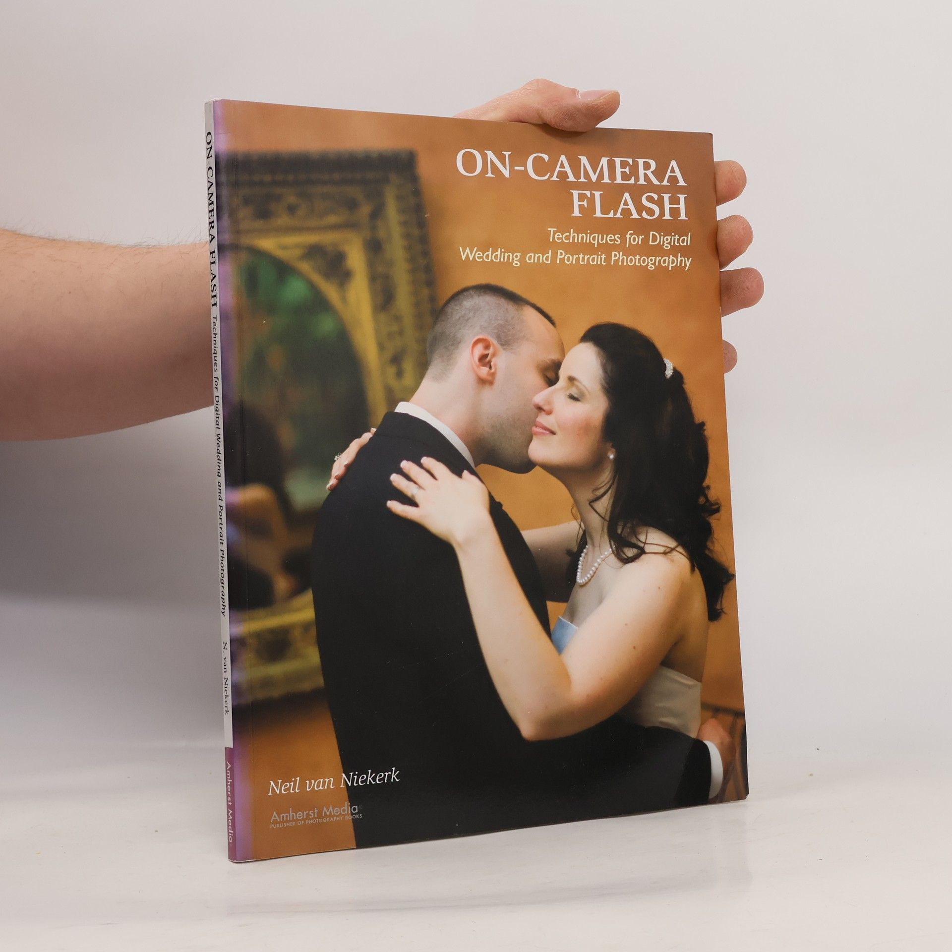 Neil van Niekerk On-Camera Flash Techniques for Digital Wedding and Portrait Photography