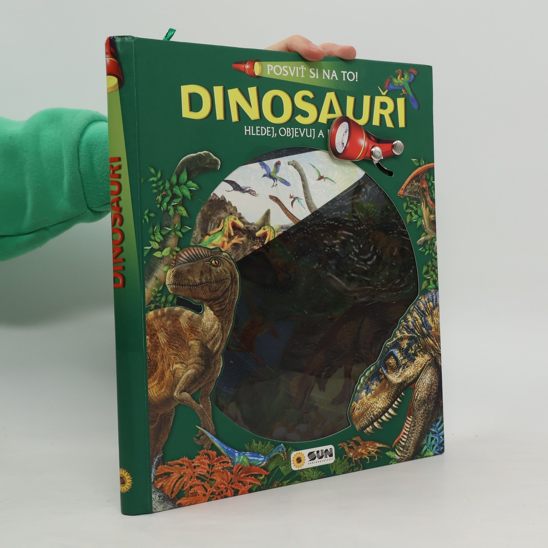 Autores varios Posviť si na to!. Dinosauři