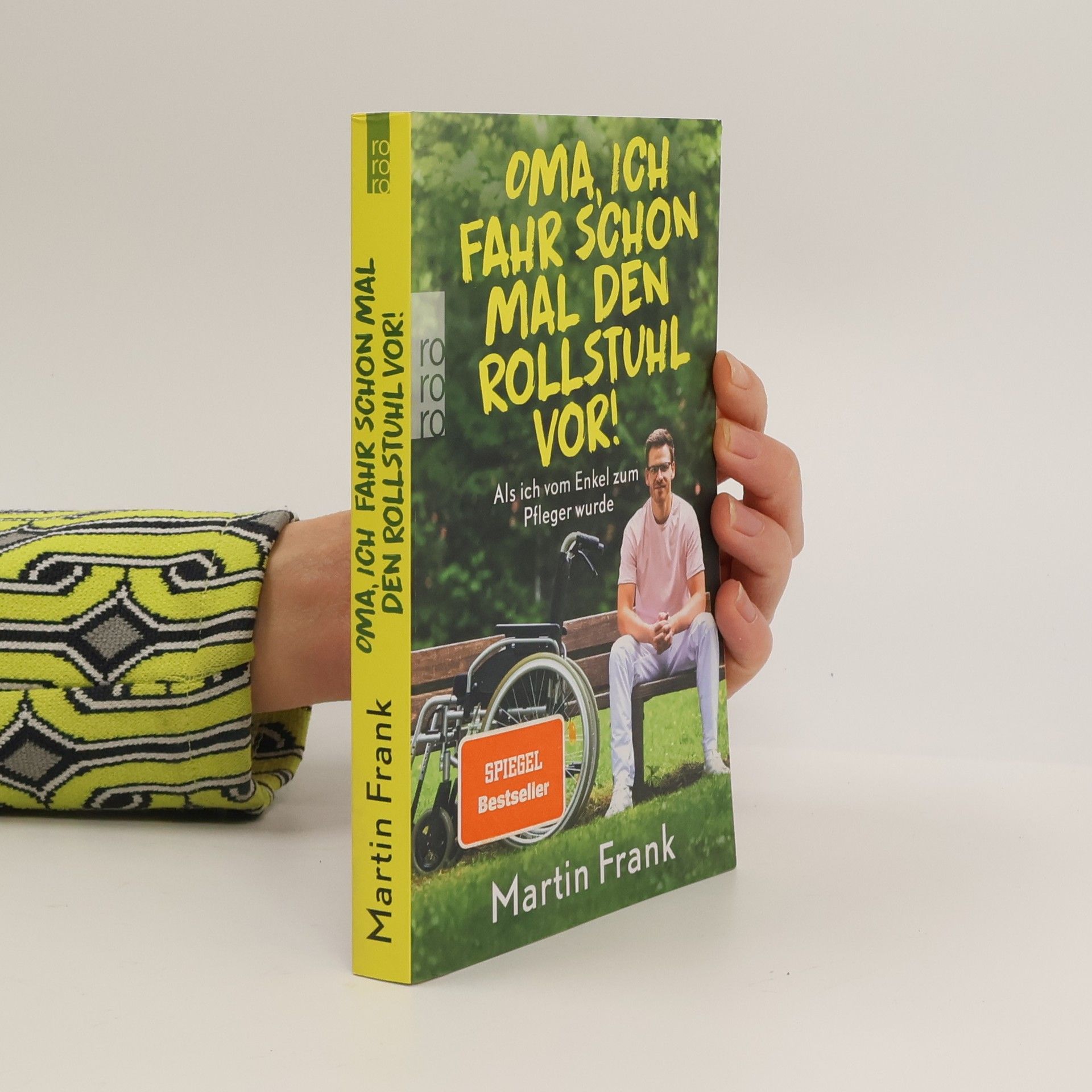 Frank-Martin Goos Oma, ich fahr schon mal den Rollstuhl vor!