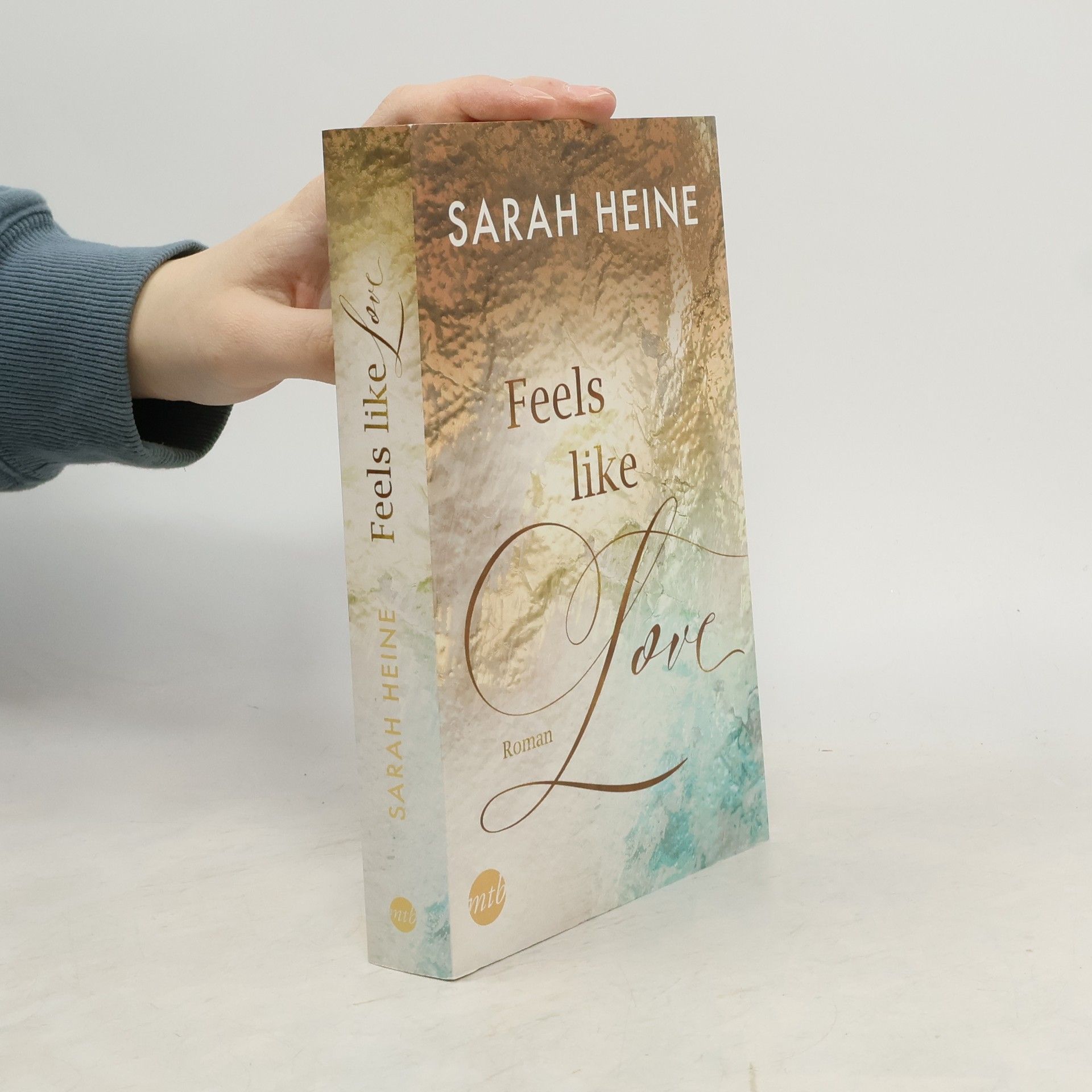 Sarah Heine Feels like Love